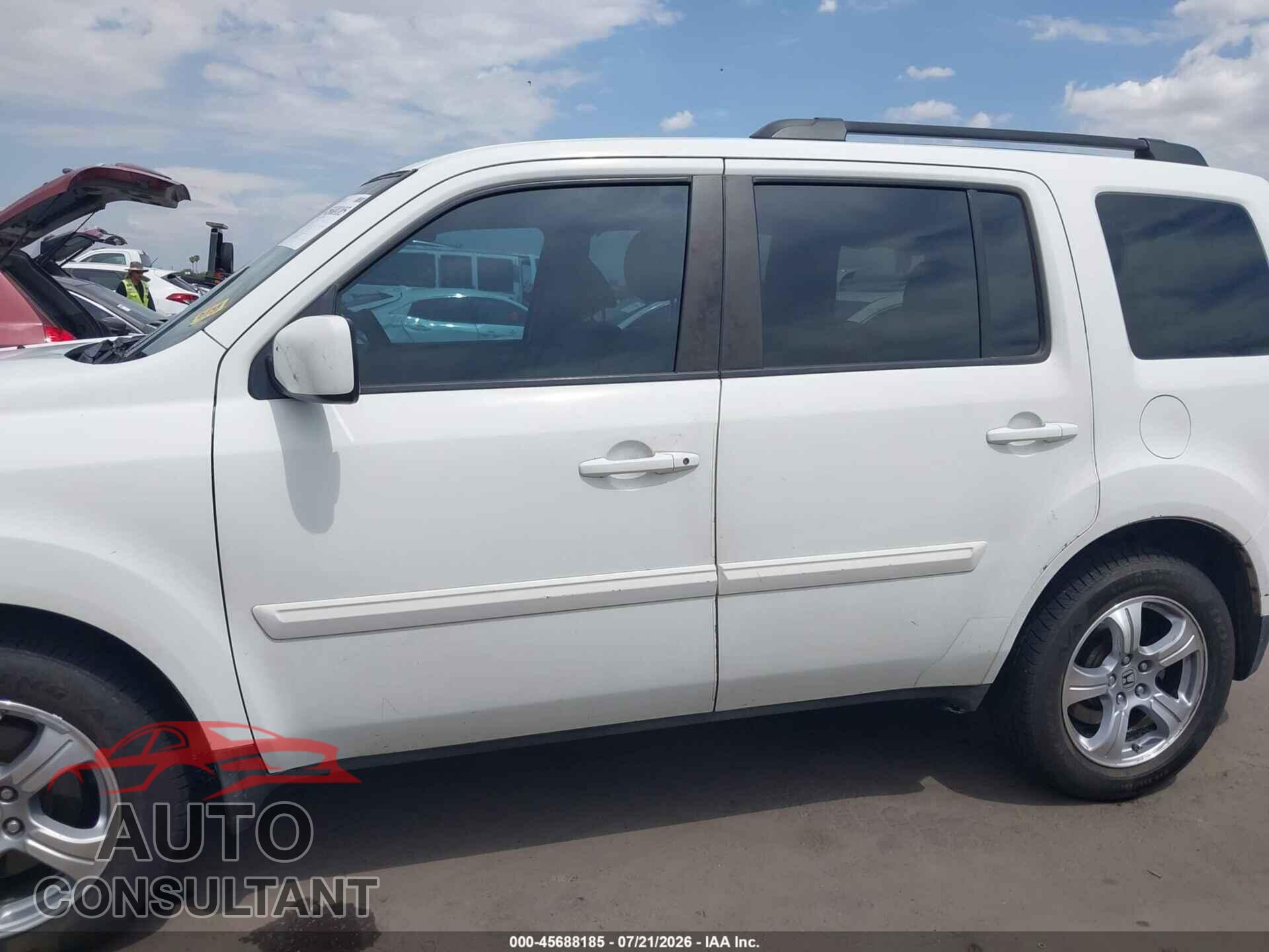 HONDA PILOT 2014 - 5FNYF4H48EB022241