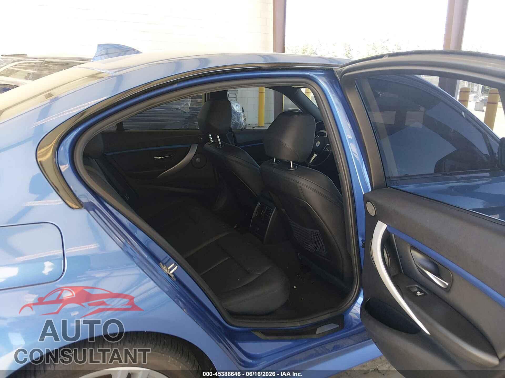 BMW 328I 2016 - WBA8E9G50GNU29708