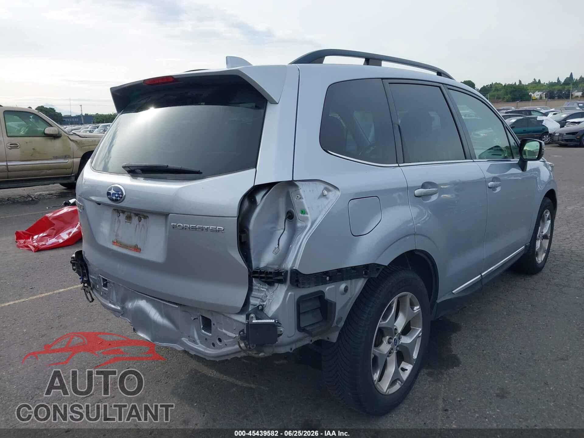 SUBARU FORESTER 2017 - JF2SJAWC6HH467385