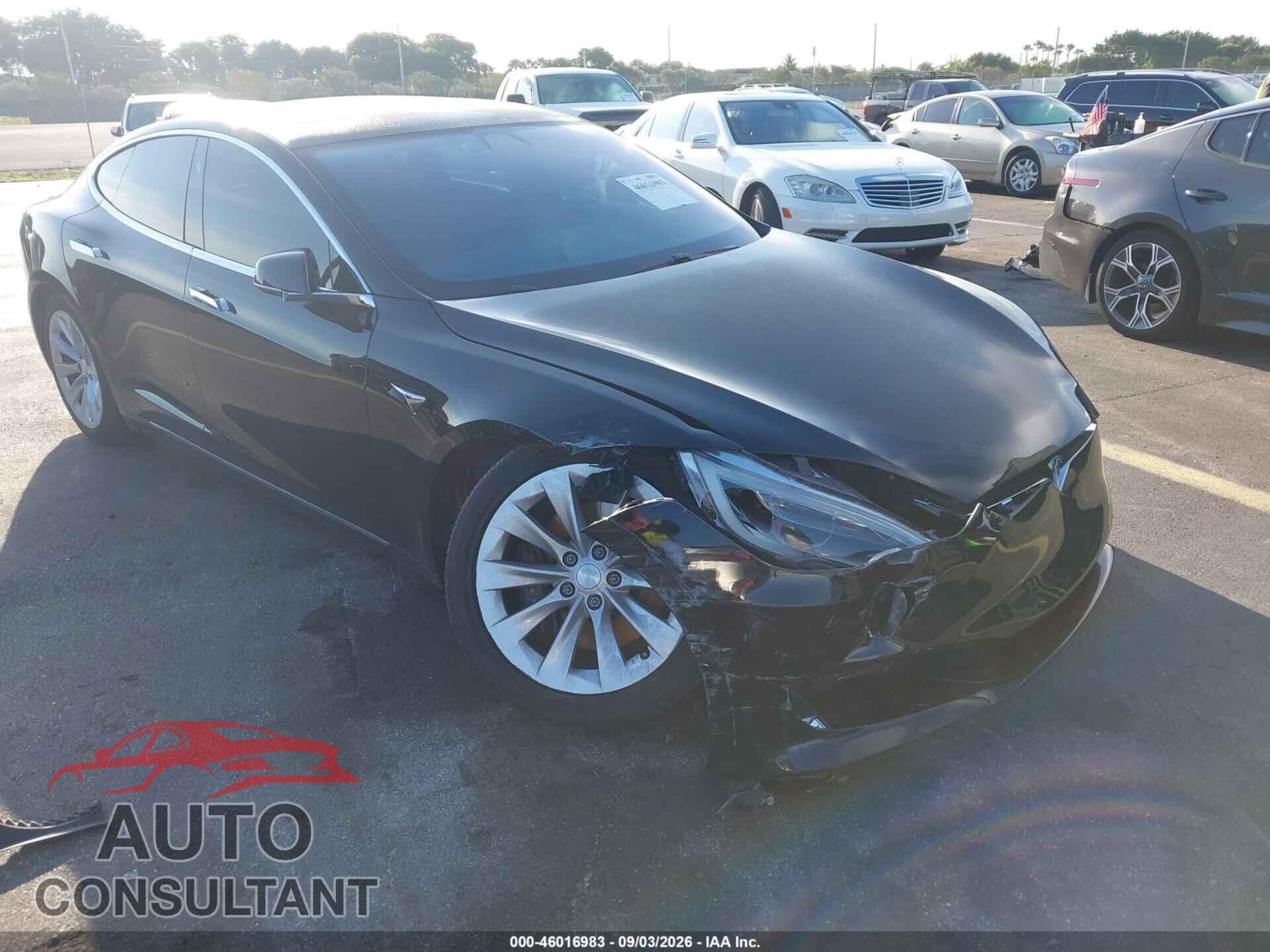 TESLA MODEL S 2017 - 5YJSA1E25HF193507