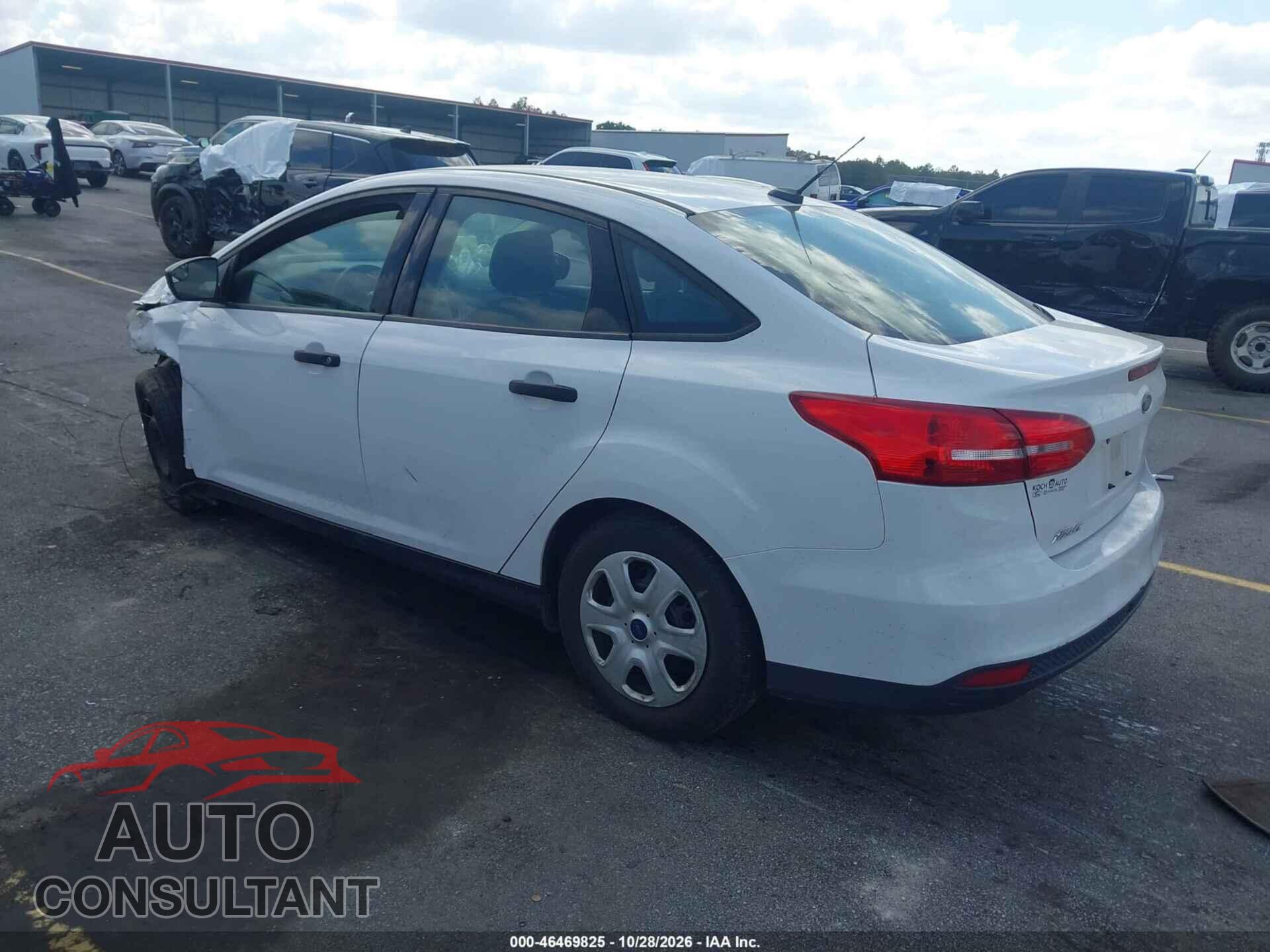 FORD FOCUS 2015 - 1FADP3E2XFL338396