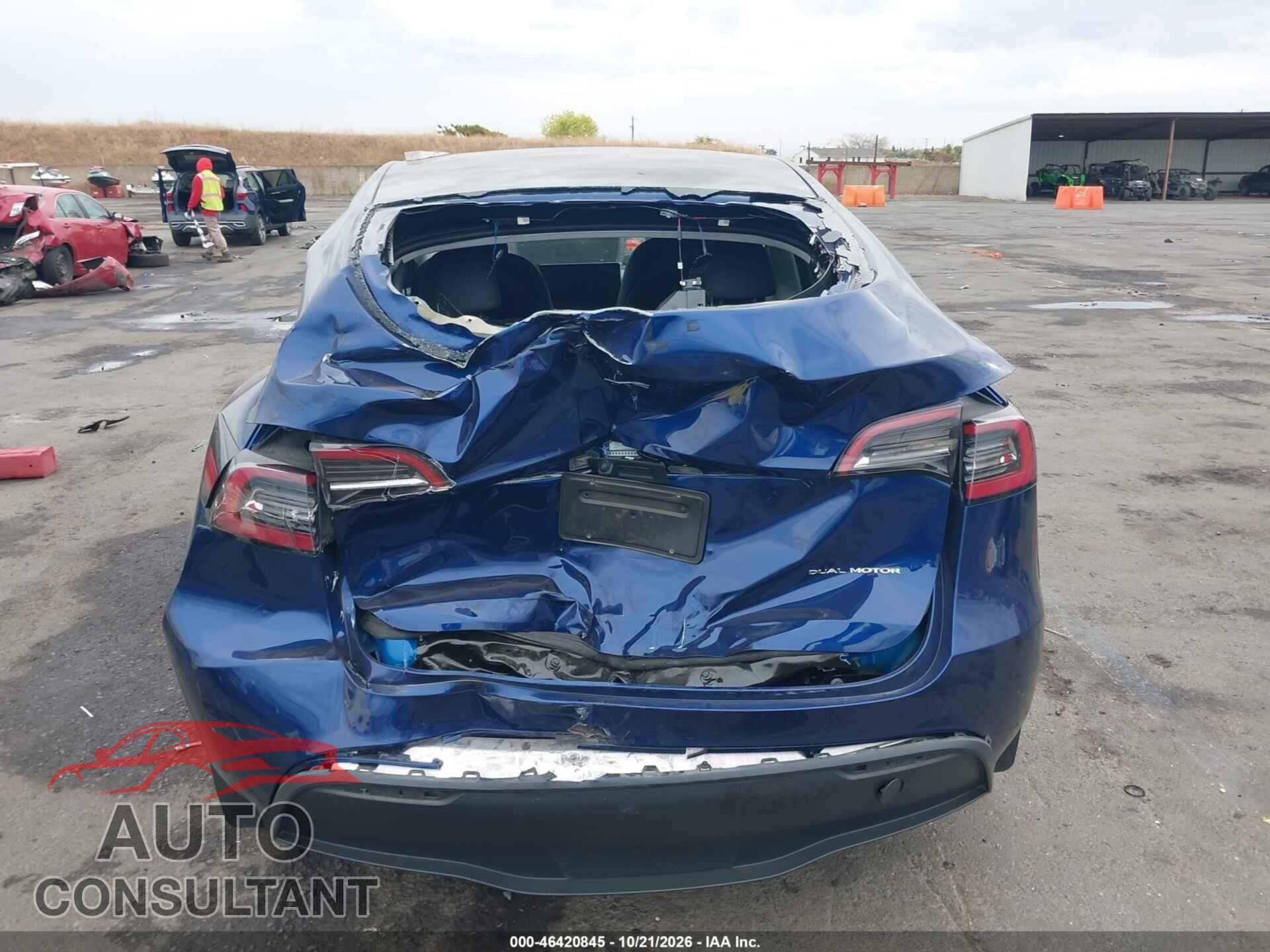 TESLA MODEL Y 2023 - 7SAYGDEE2PF936131