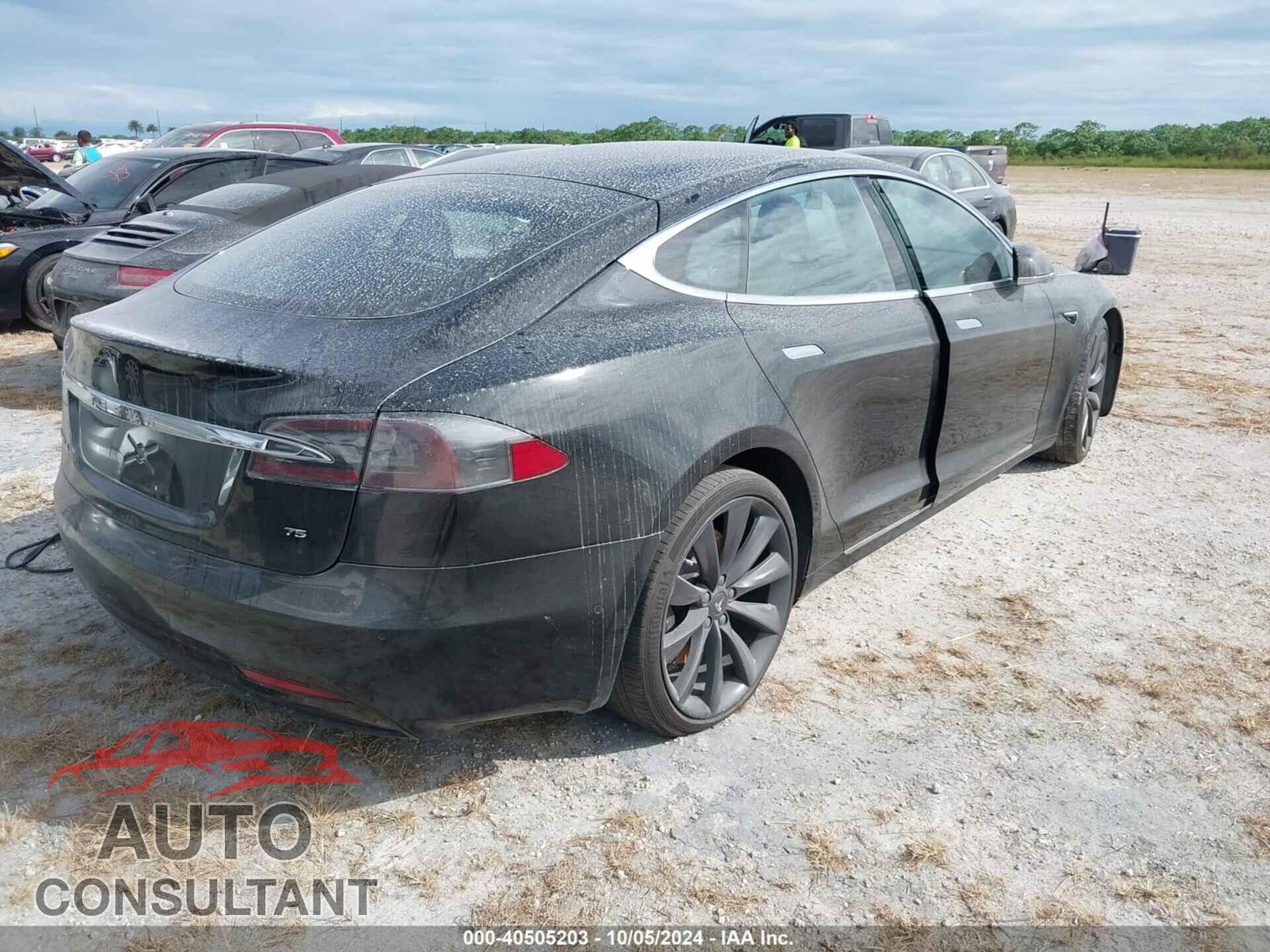TESLA MODEL S 2017 - 5YJSA1E10HF202931