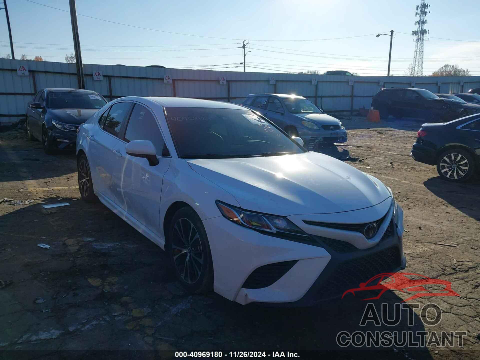 TOYOTA CAMRY 2019 - 4T1B11HK4KU780772