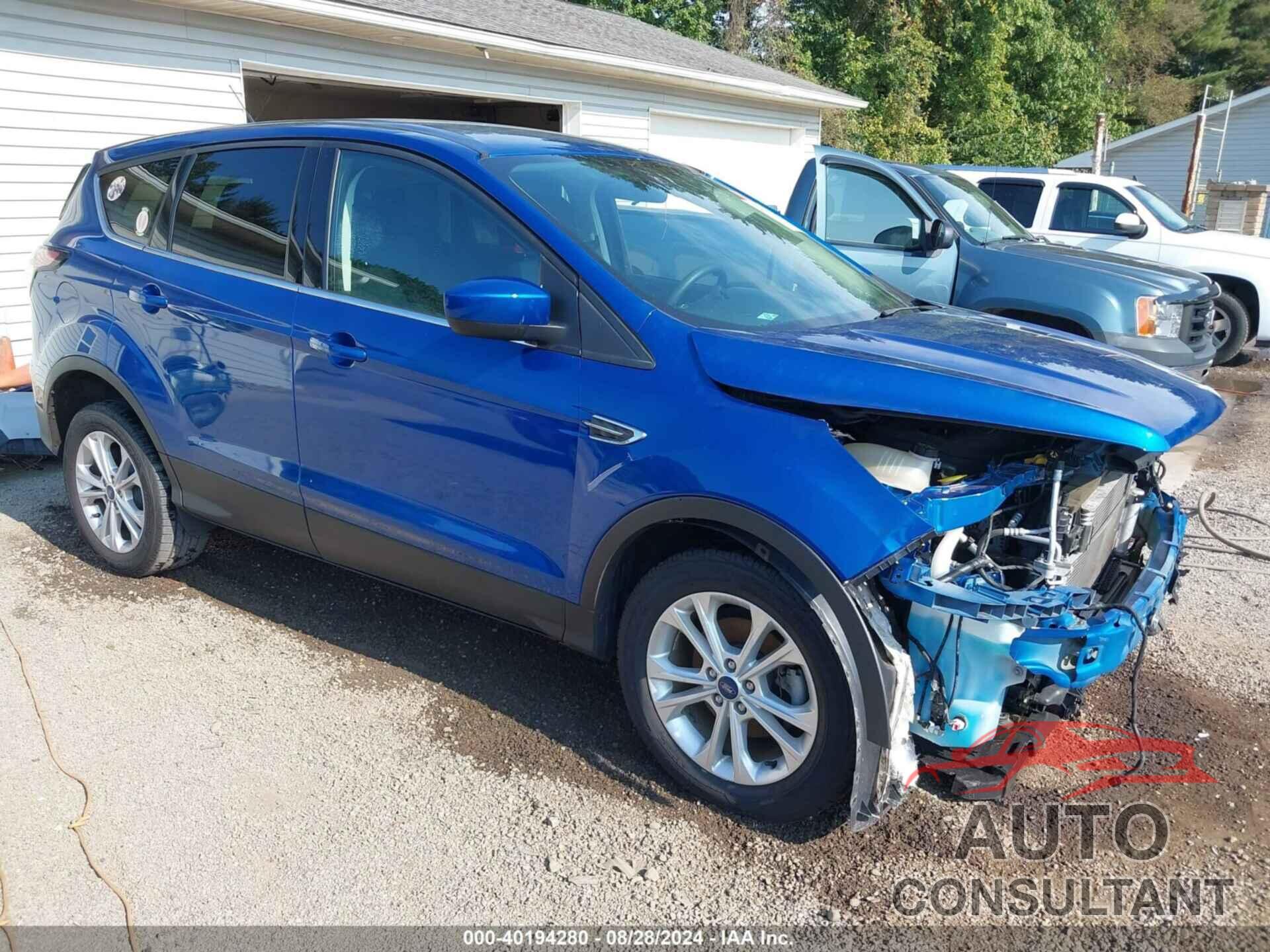 FORD ESCAPE 2017 - 1FMCU0GD6HUE67644