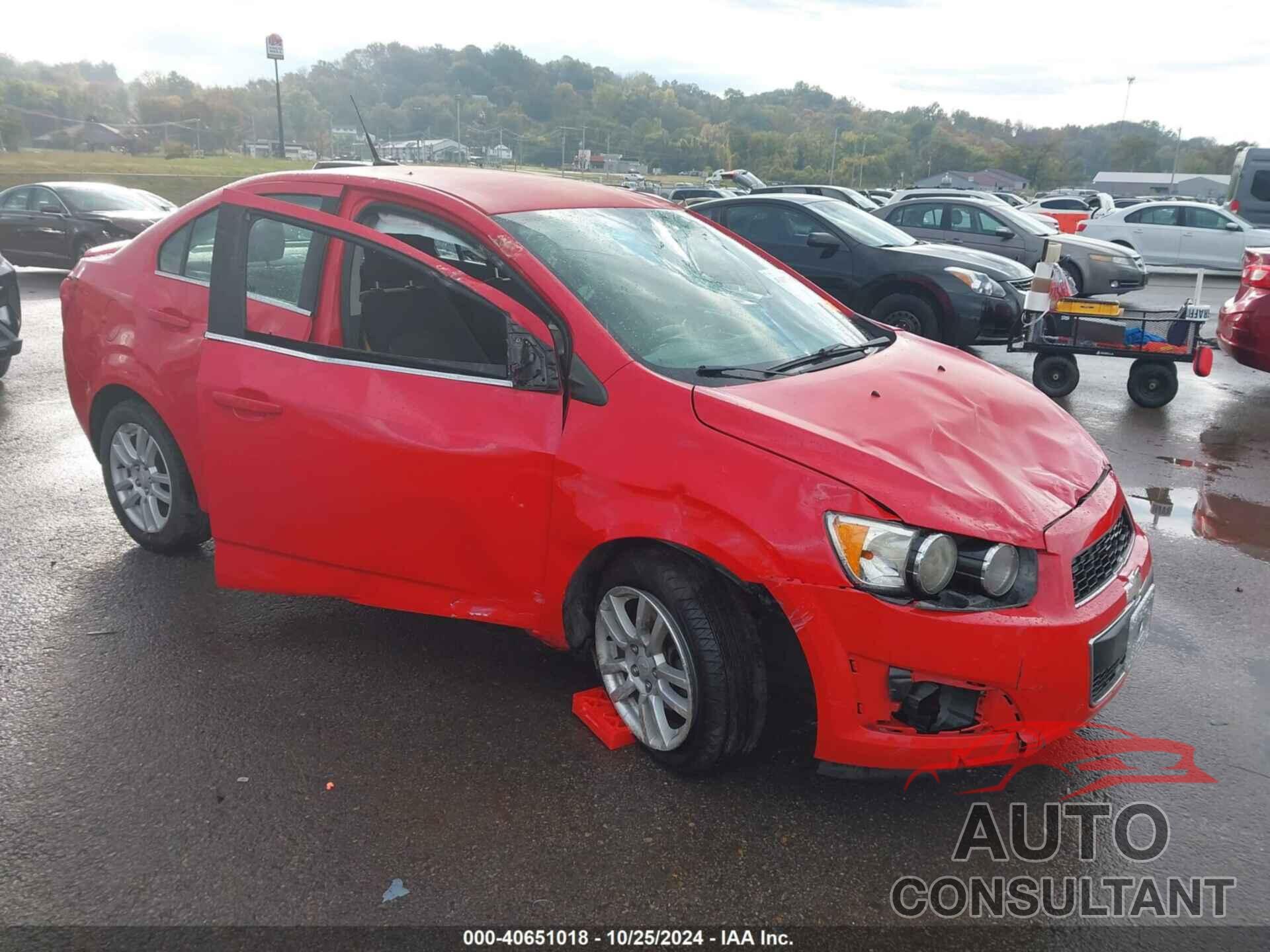 CHEVROLET SONIC 2014 - 1G1JC5SH3E4164198