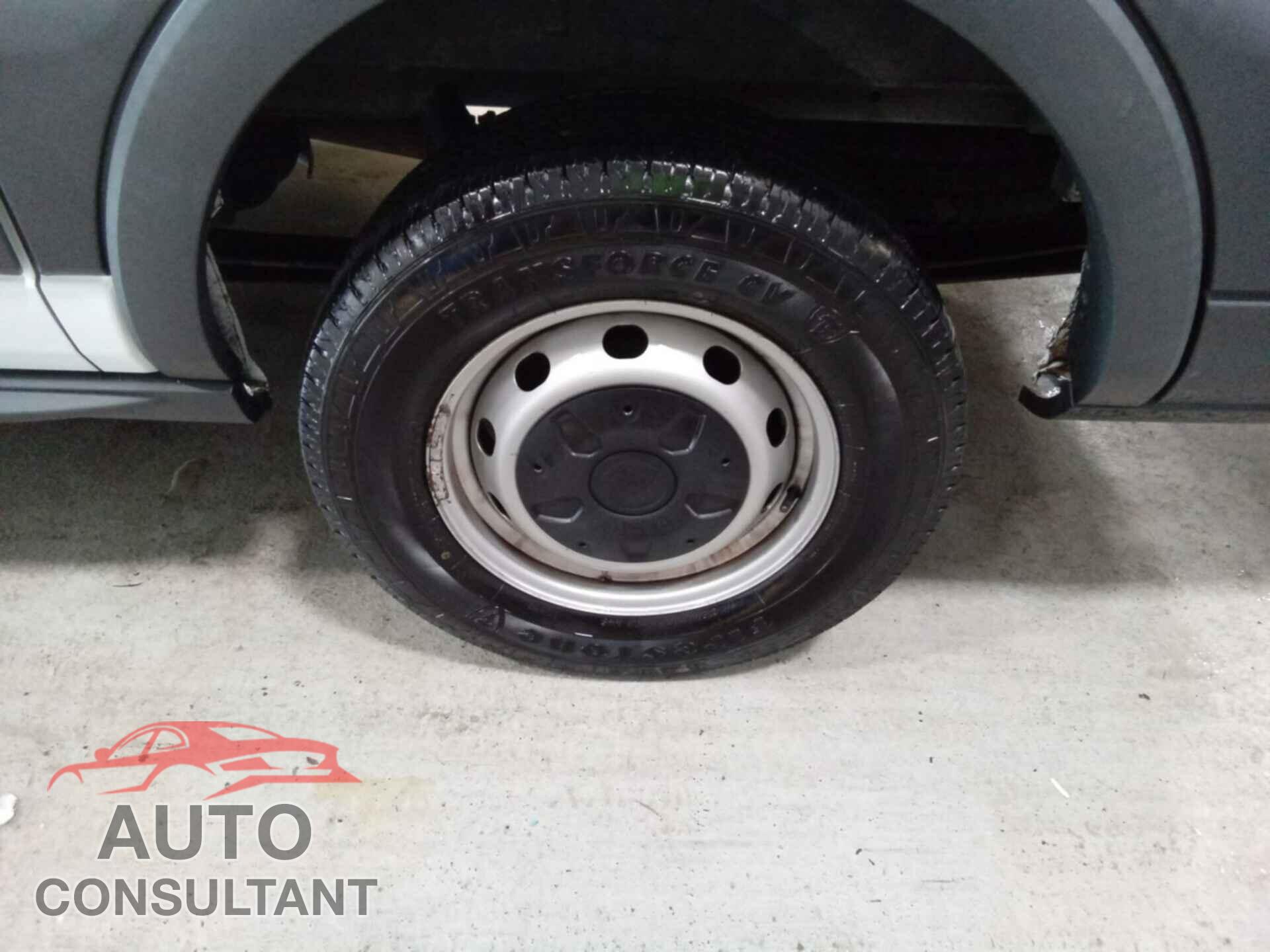 FORD TRANSIT 2017 - 1FTYR1YM8HKA31969