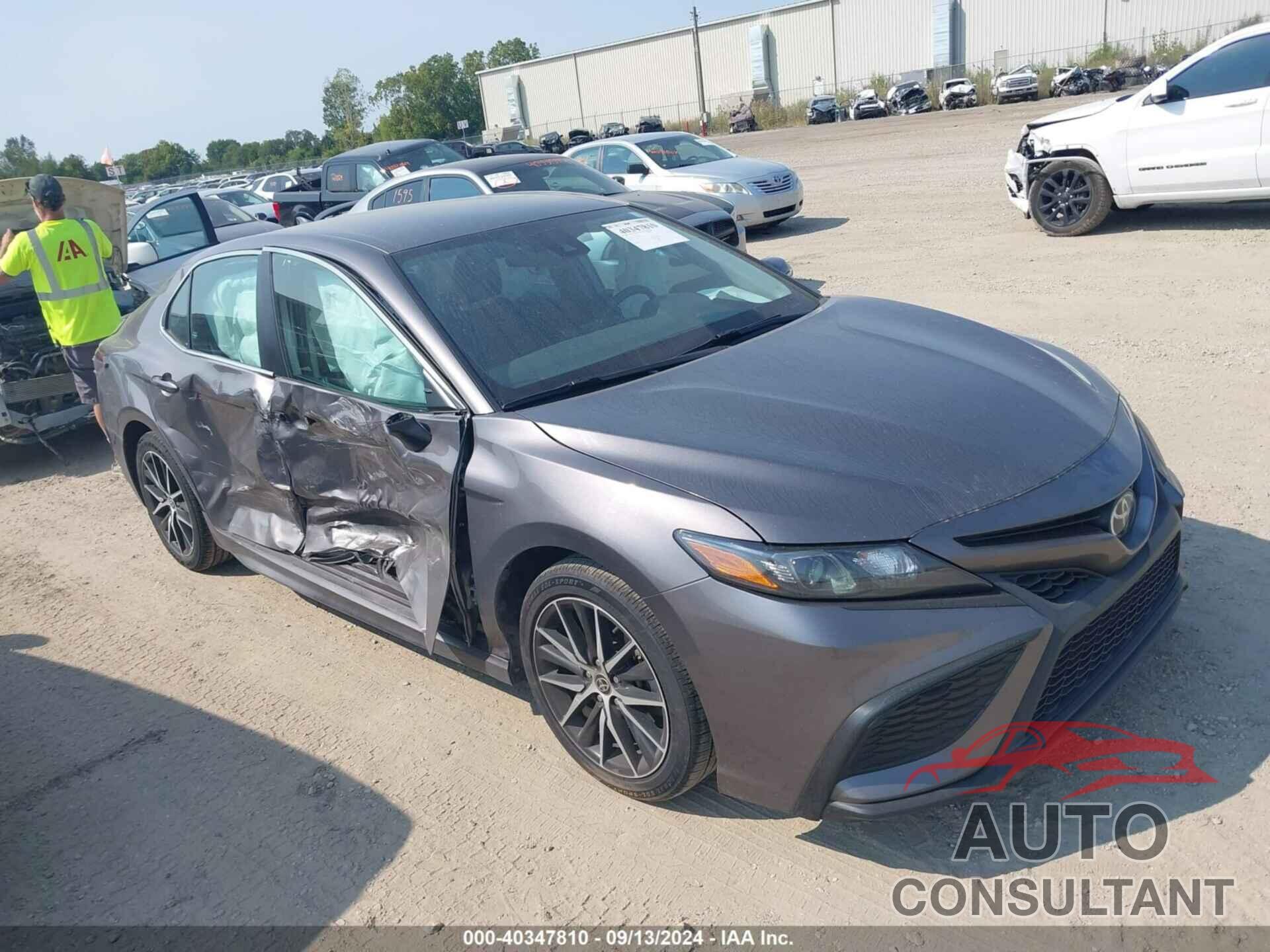 TOYOTA CAMRY 2021 - 4T1G11AK5MU599599