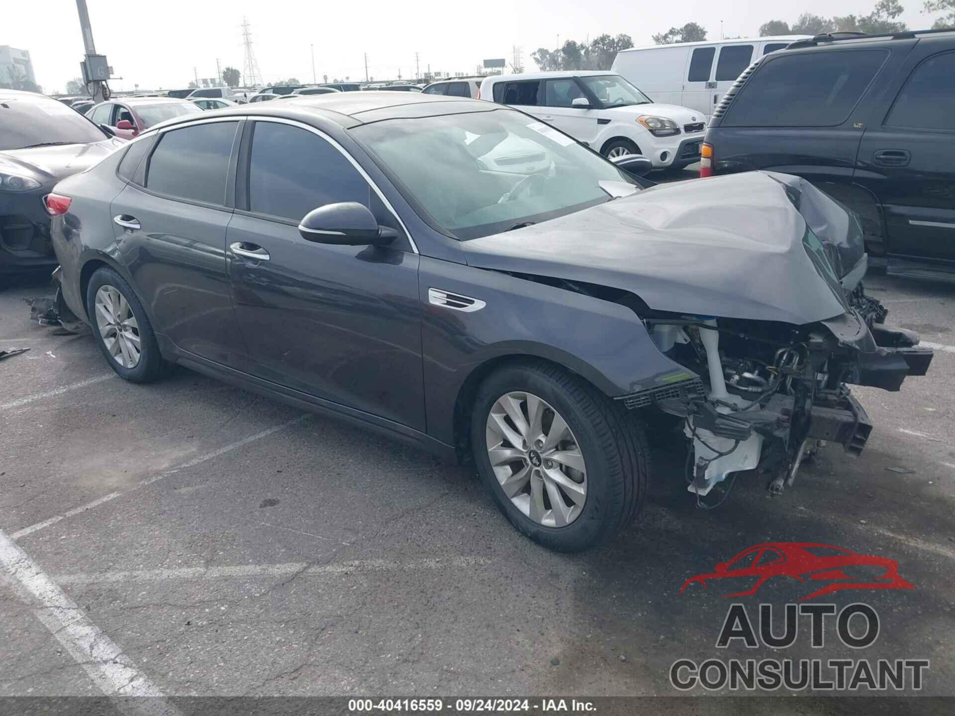 KIA OPTIMA 2018 - 5XXGU4L30JG206581