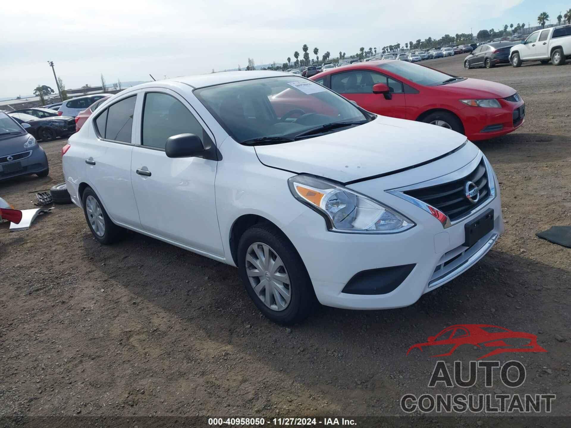 NISSAN VERSA 2015 - 3N1CN7AP2FL817245