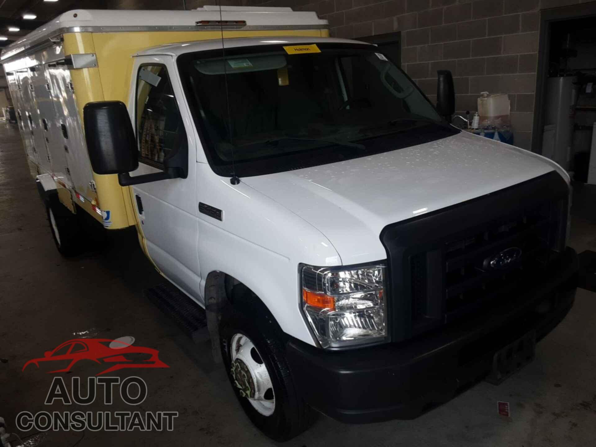 FORD ECONOLINE 2018 - 1FDXE4FSXJDC33194