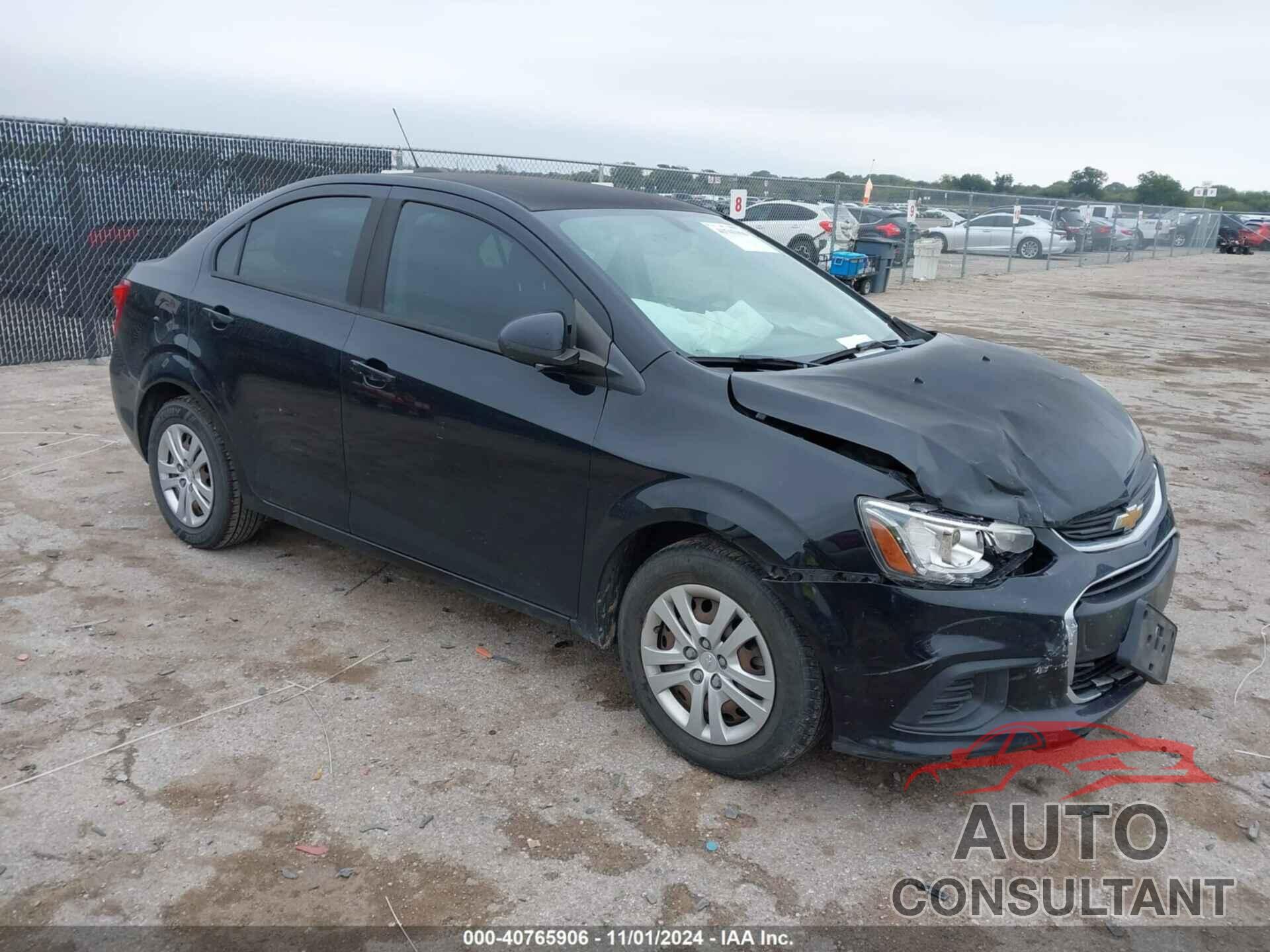CHEVROLET SONIC 2017 - 1G1JB5SH9H4151804
