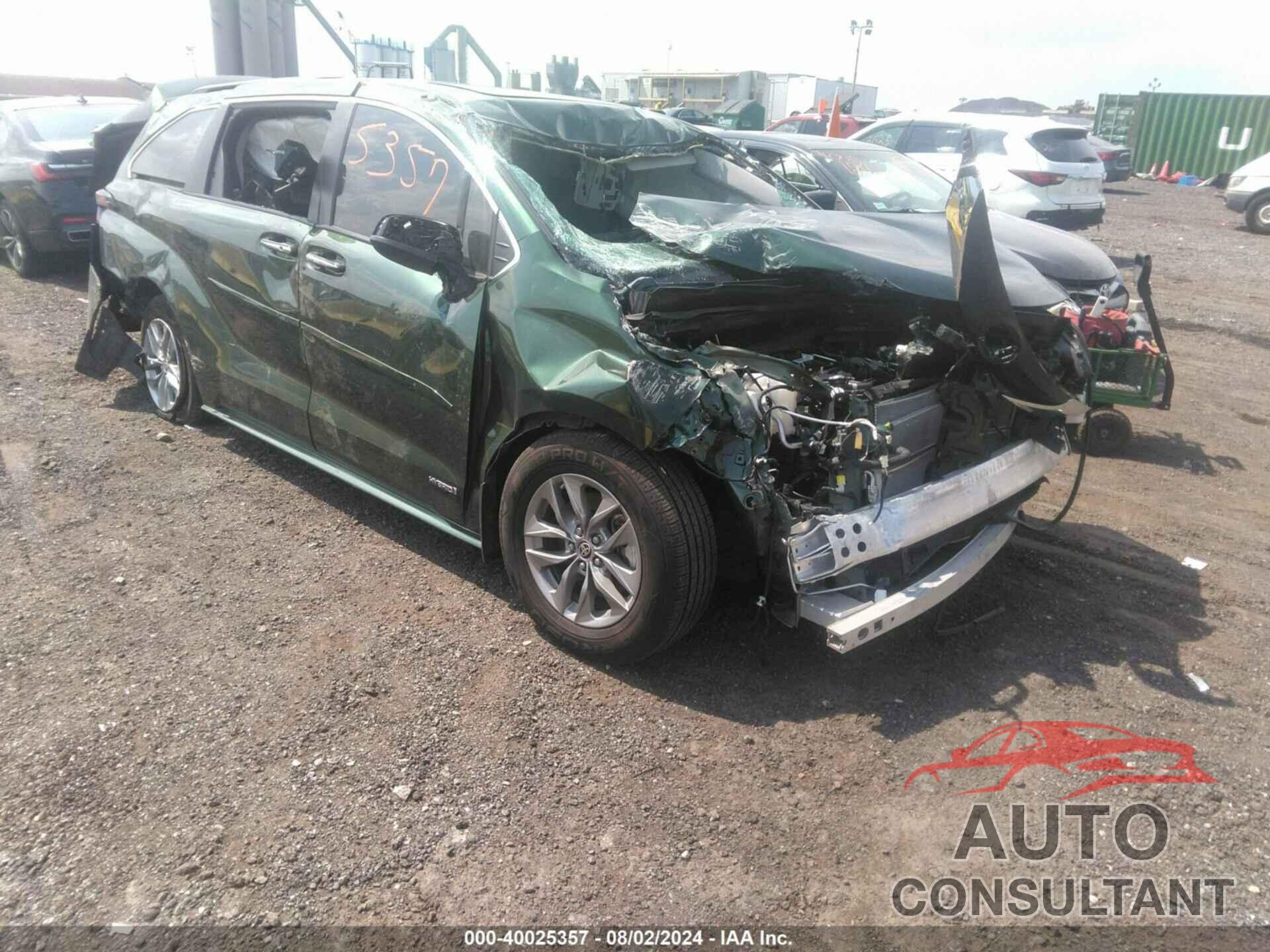 TOYOTA SIENNA 2021 - 5TDYRKEC8MS067617