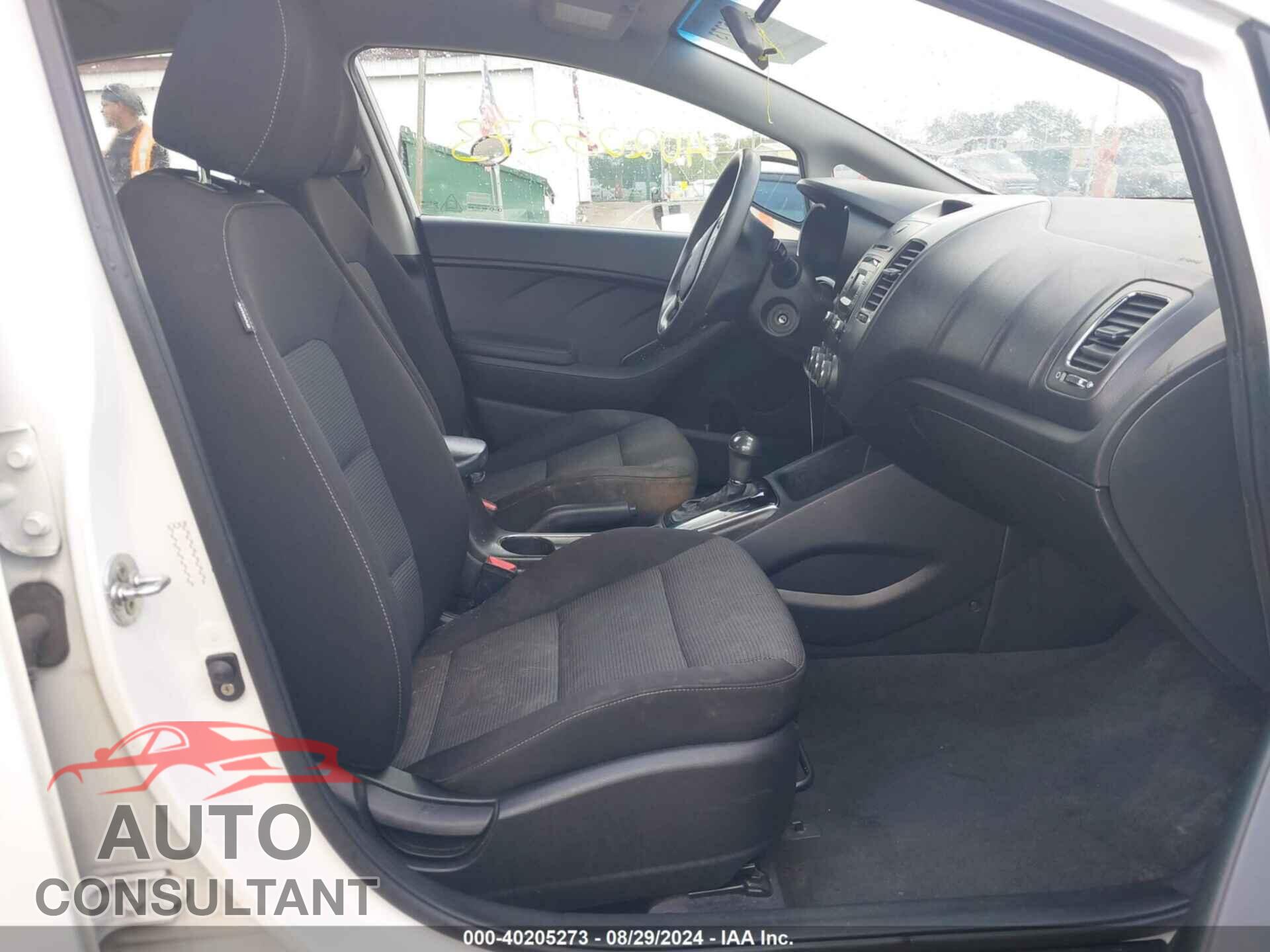KIA FORTE 2017 - 3KPFK4A7XHE044503