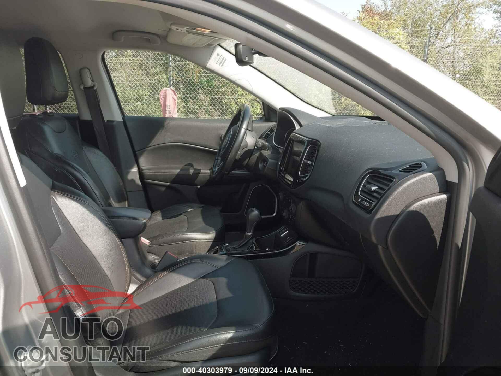 JEEP COMPASS 2020 - 3C4NJCCB3LT218541