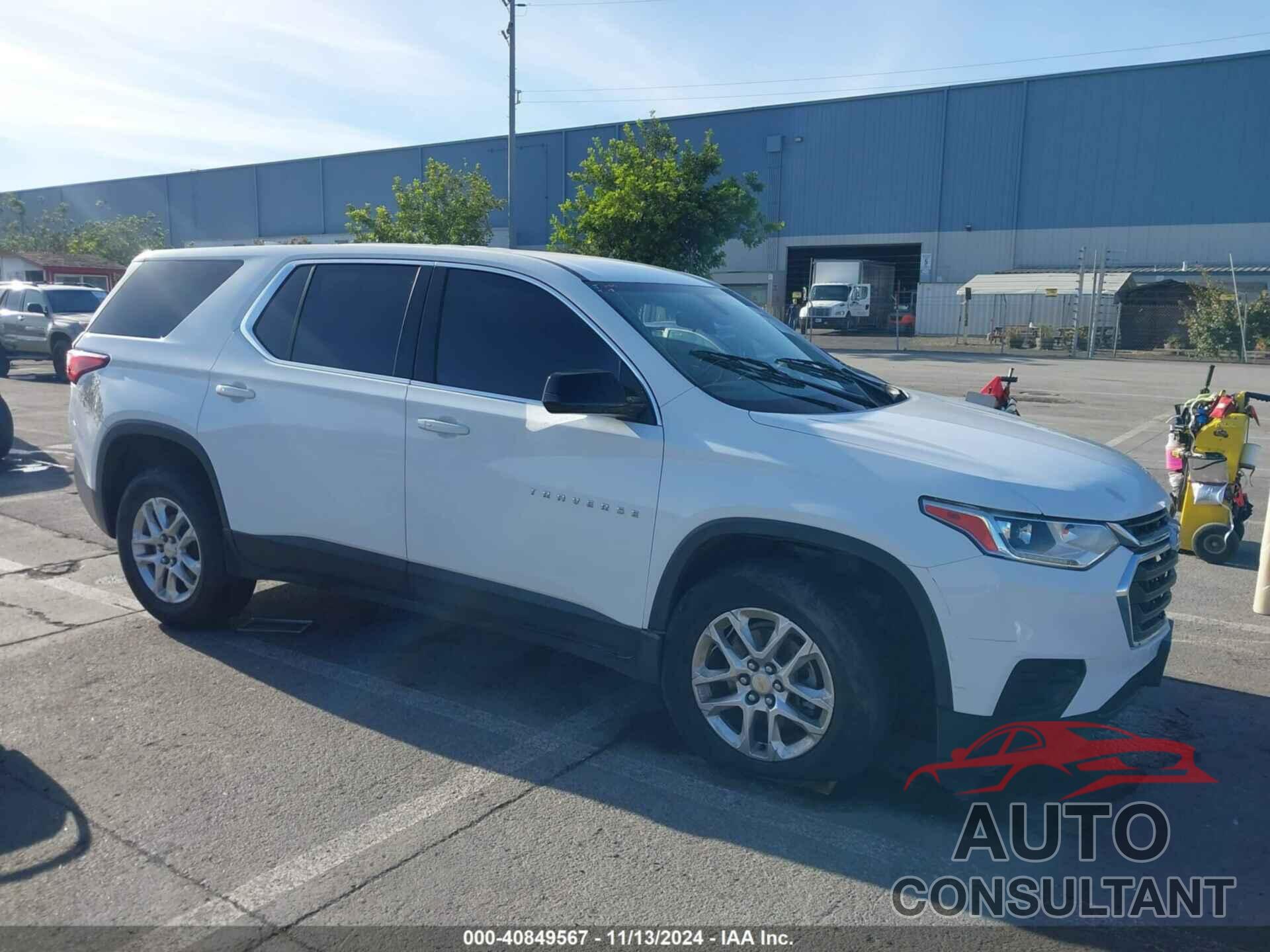 CHEVROLET TRAVERSE 2019 - 1GNERFKW3KJ119634