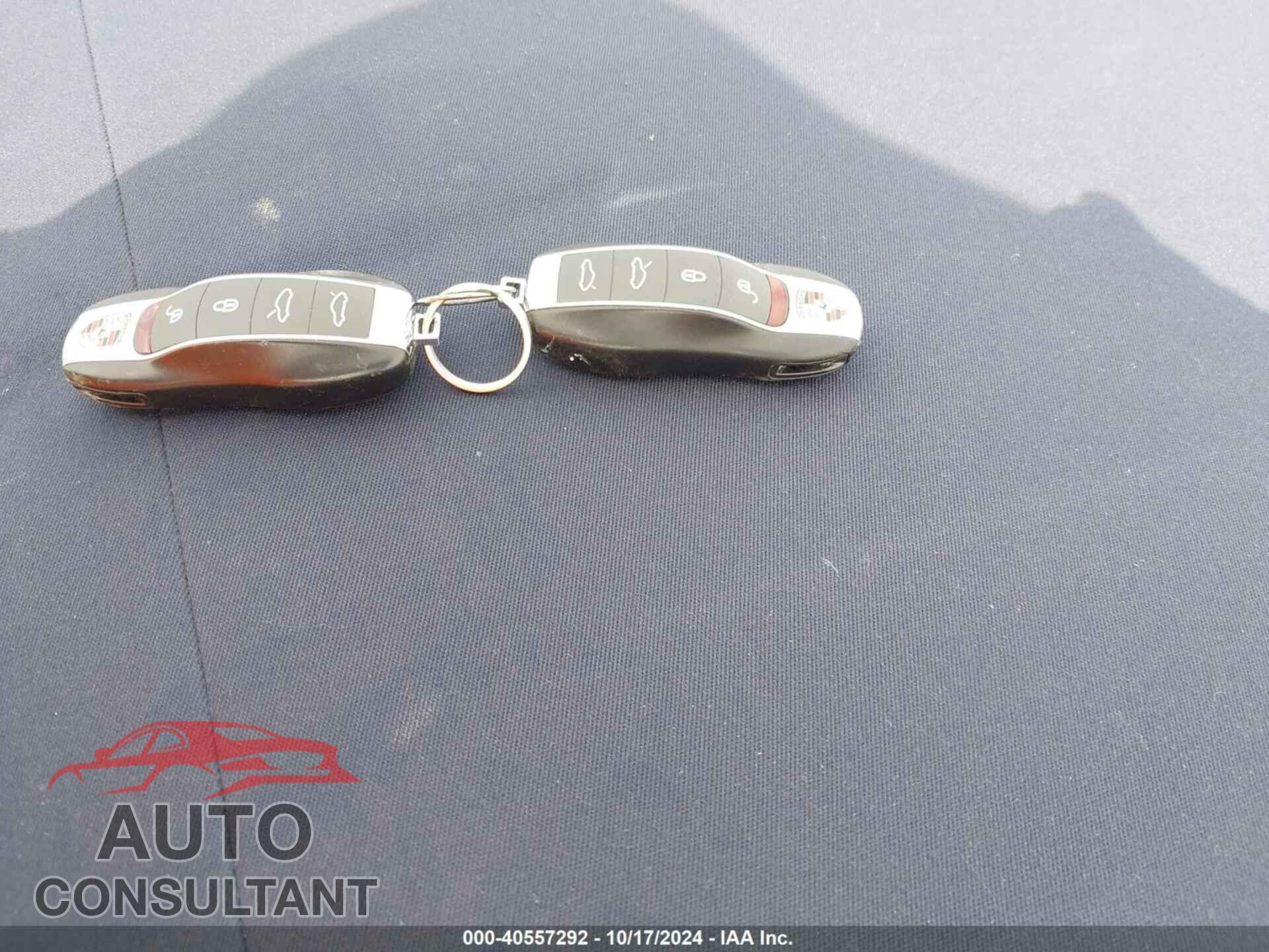 PORSCHE BOXSTER 2013 - WP0CA2A88DS113862