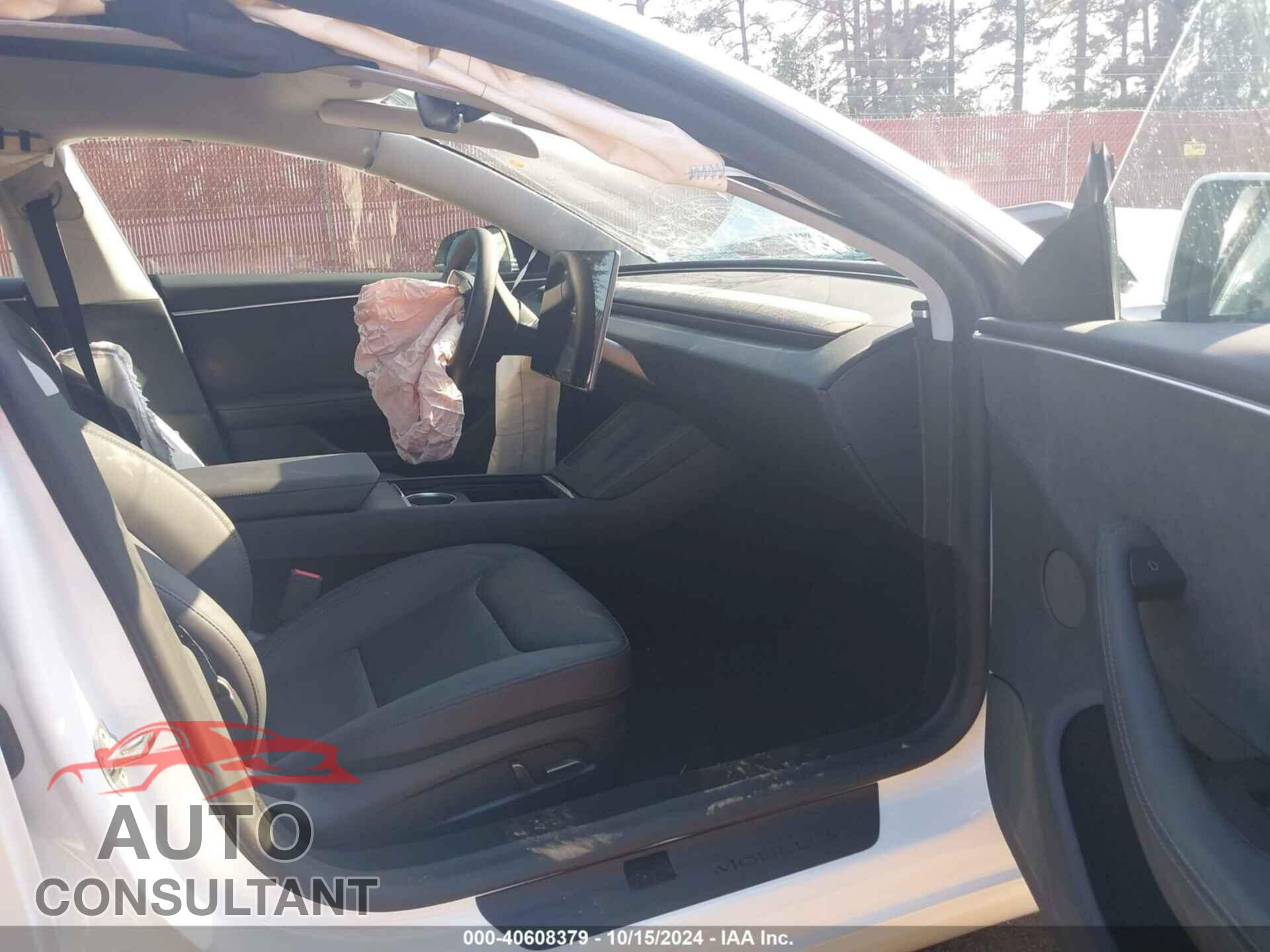 TESLA MODEL 3 2024 - 5YJ3E1EB2RF796263