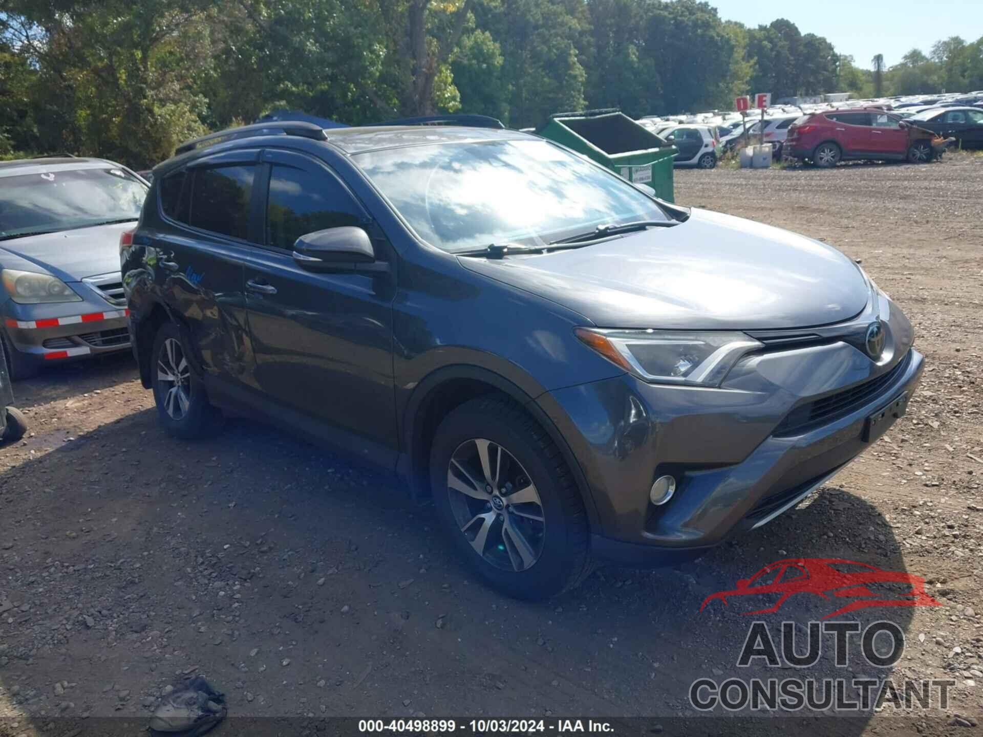 TOYOTA RAV4 2018 - JTMRFREVXJD240455