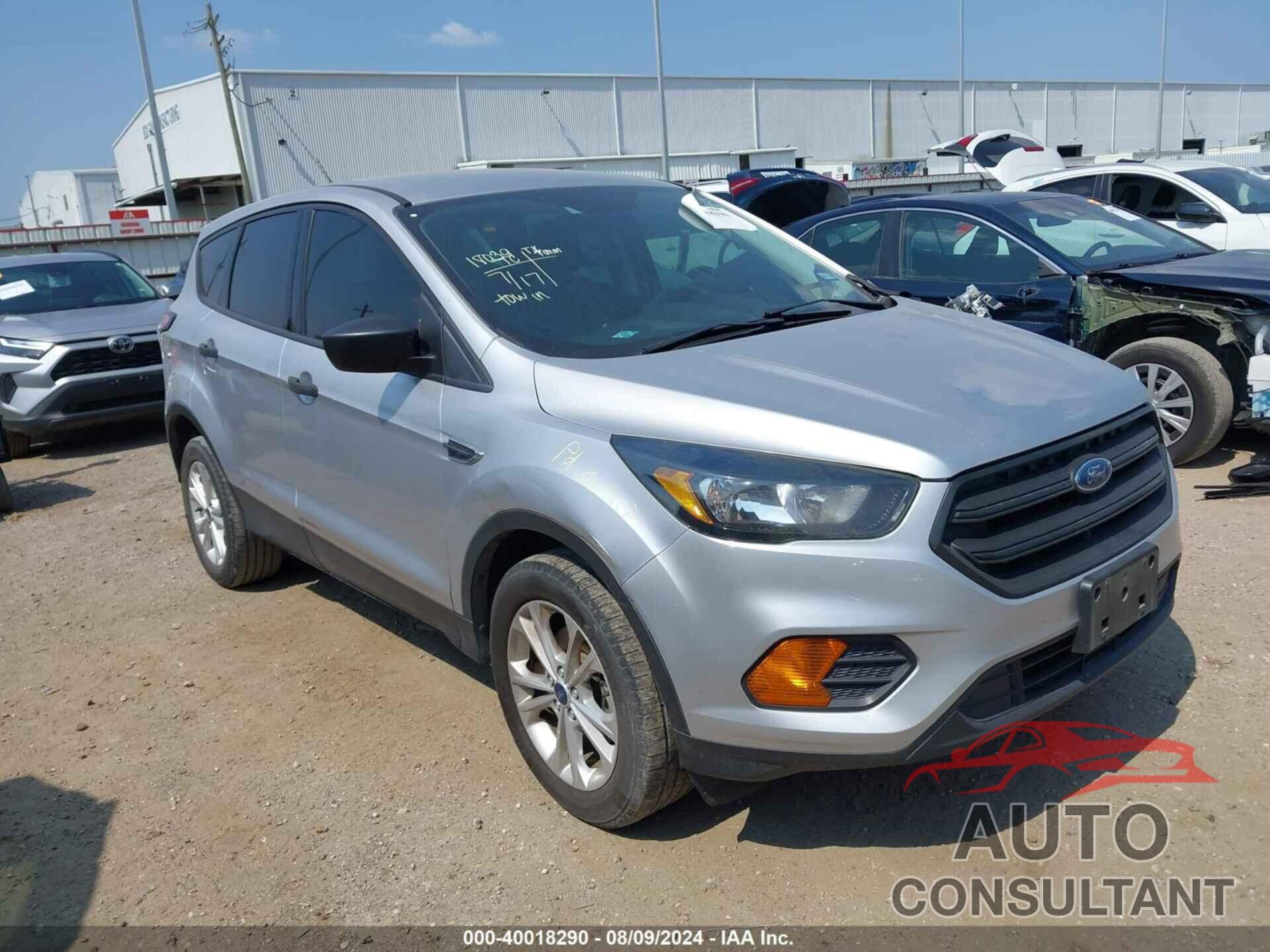 FORD ESCAPE 2018 - 1FMCU0F7XJUA96957