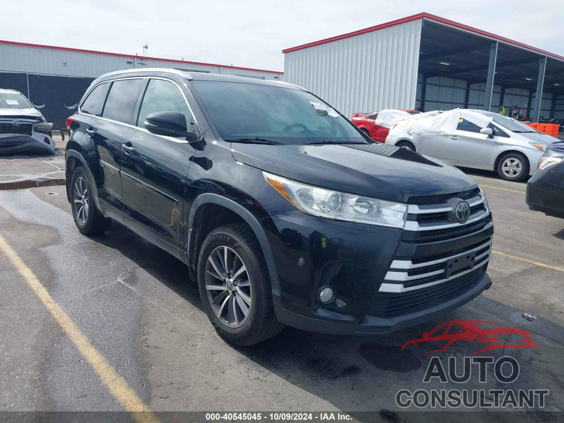 TOYOTA HIGHLANDER 2018 - 5TDKZRFHXJS532077