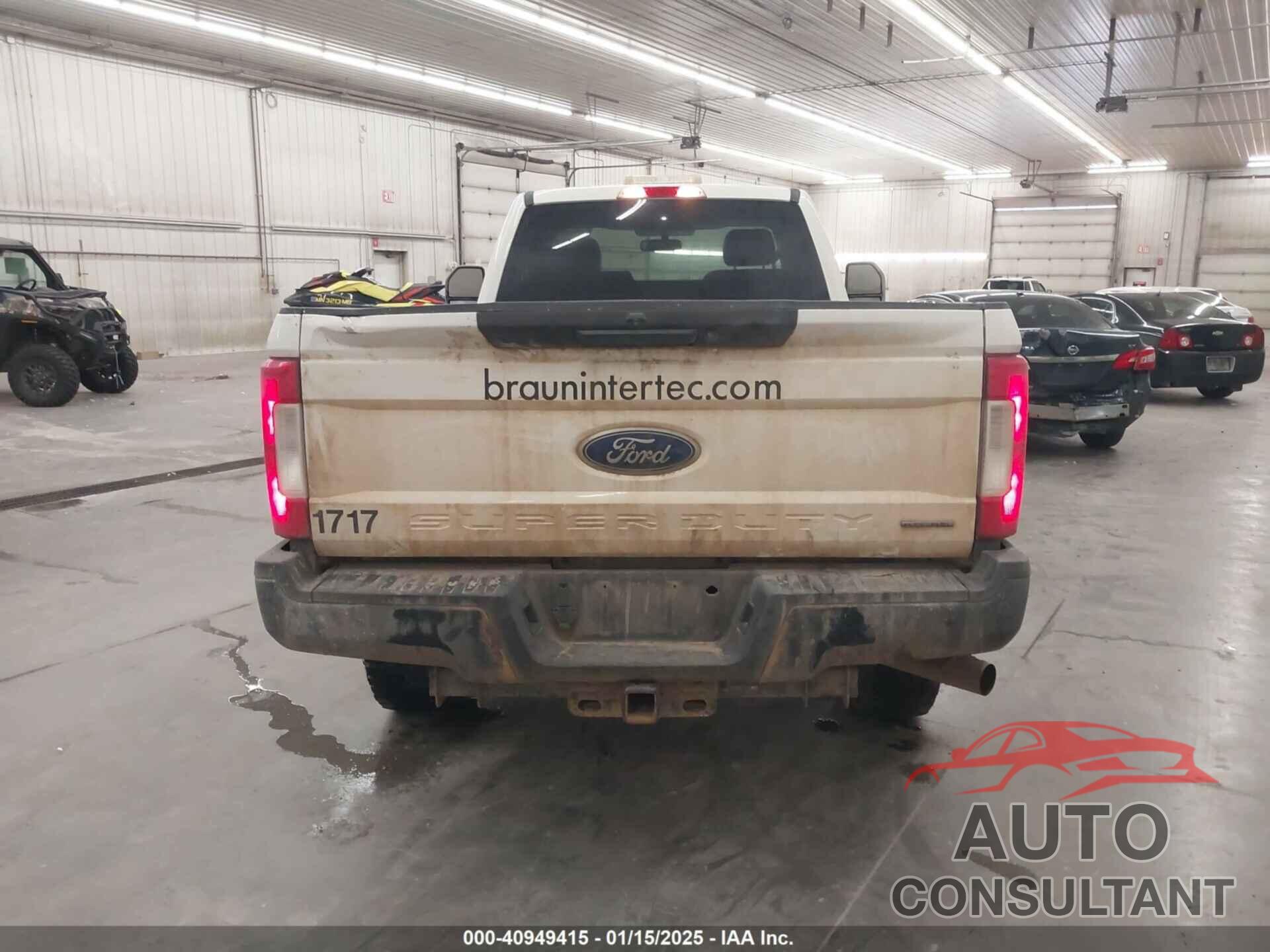 FORD F-250 2017 - 1FTBF2B60HED72098