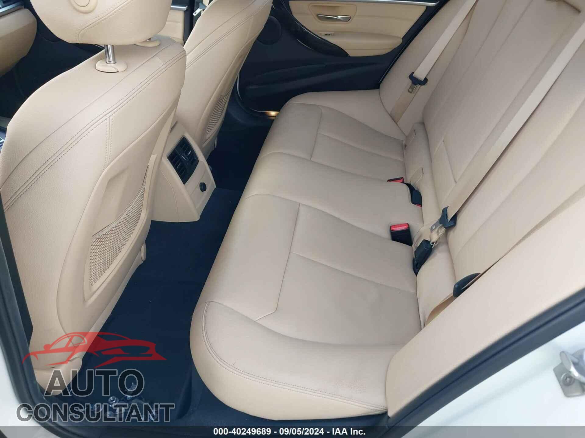 BMW 330E 2017 - WBA8E1C52HK895358