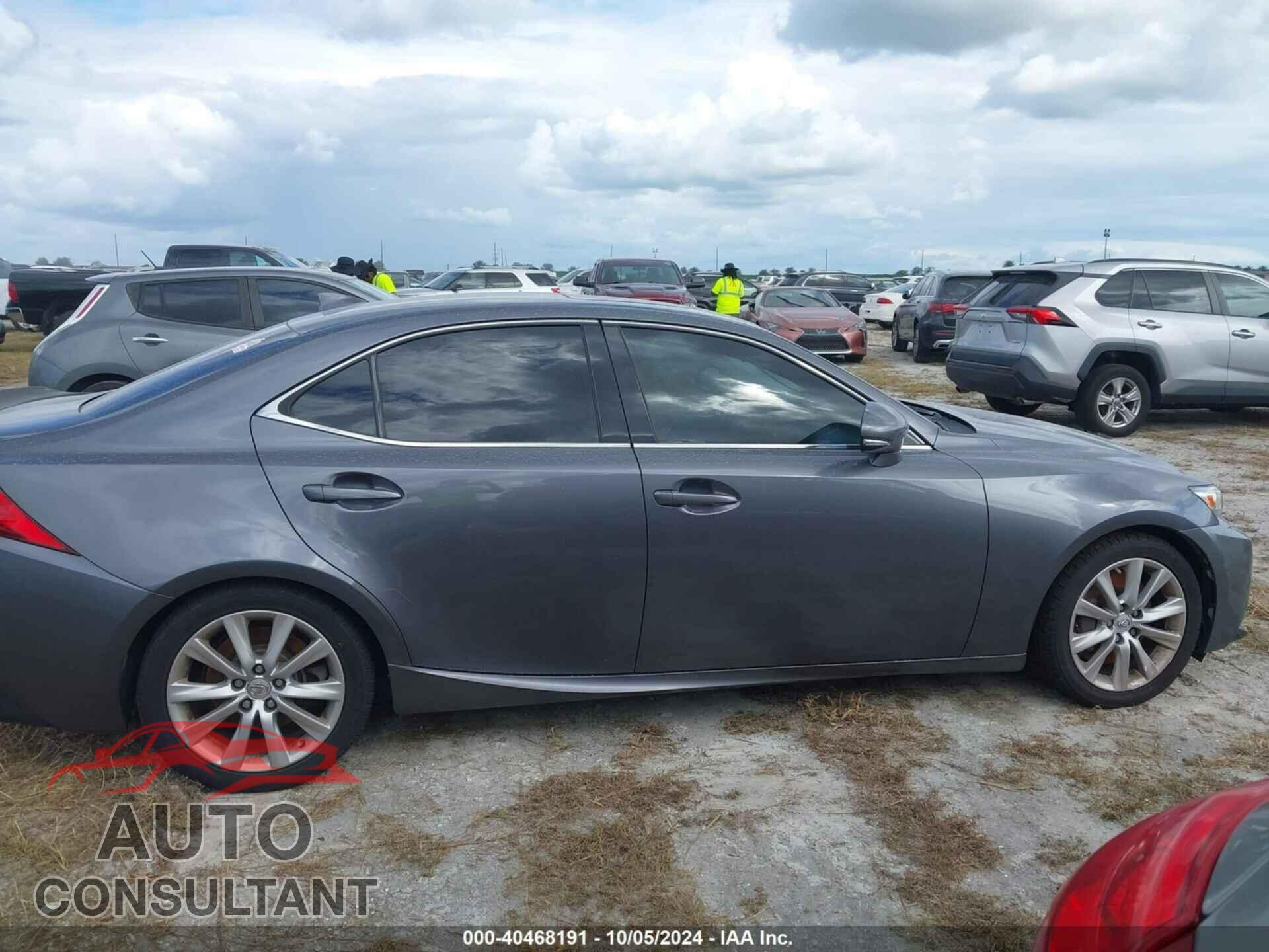 LEXUS IS 2016 - JTHBA1D27G5017932