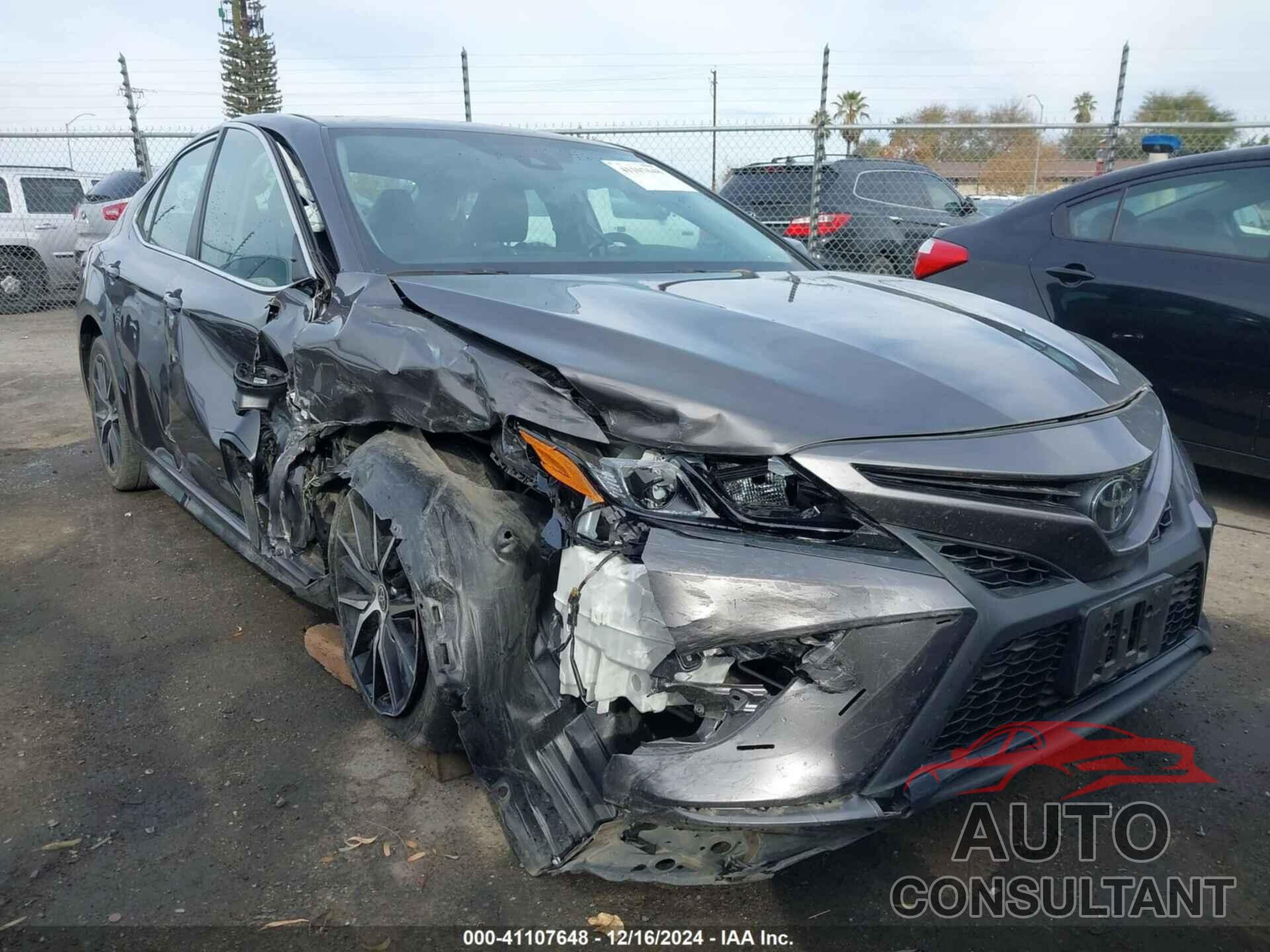 TOYOTA CAMRY 2022 - 4T1G11AK2NU707498