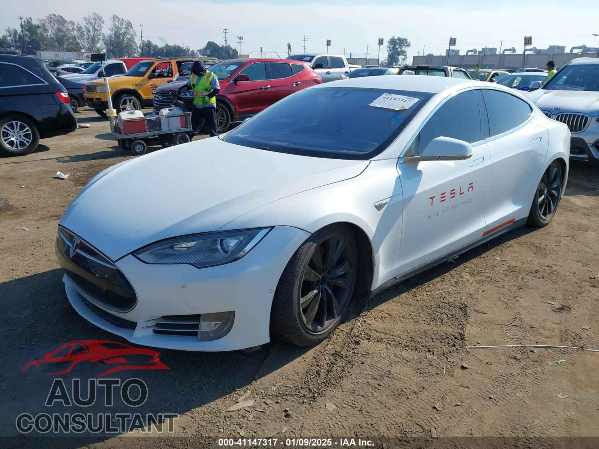 TESLA MODEL S 2014 - 5YJSA1H23EFP68209