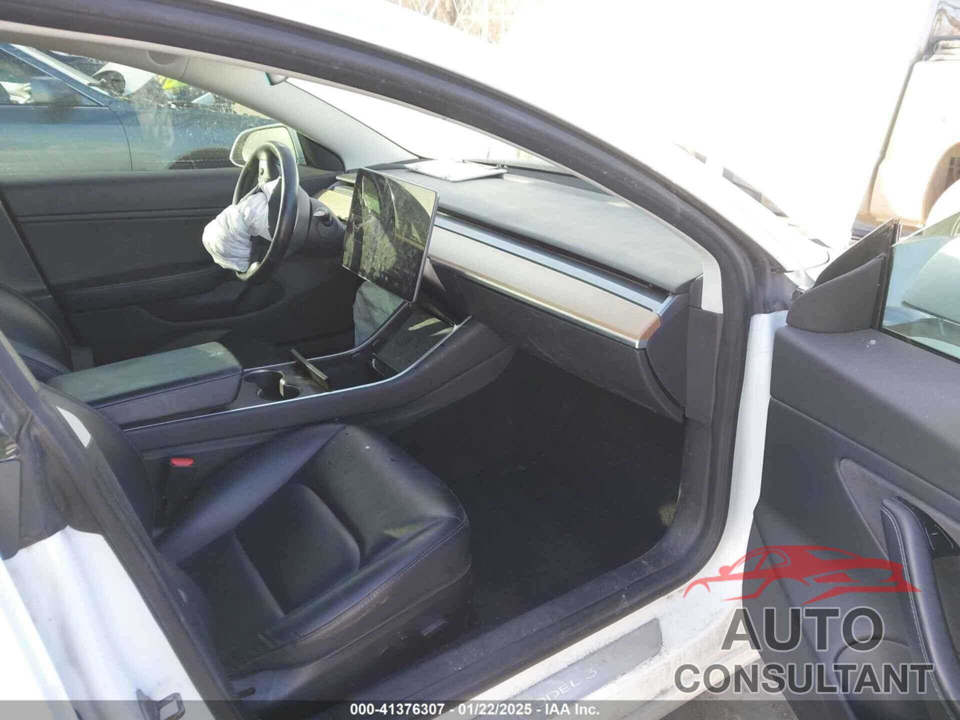 TESLA MODEL 3 2018 - 5YJ3E1EBXJF072728