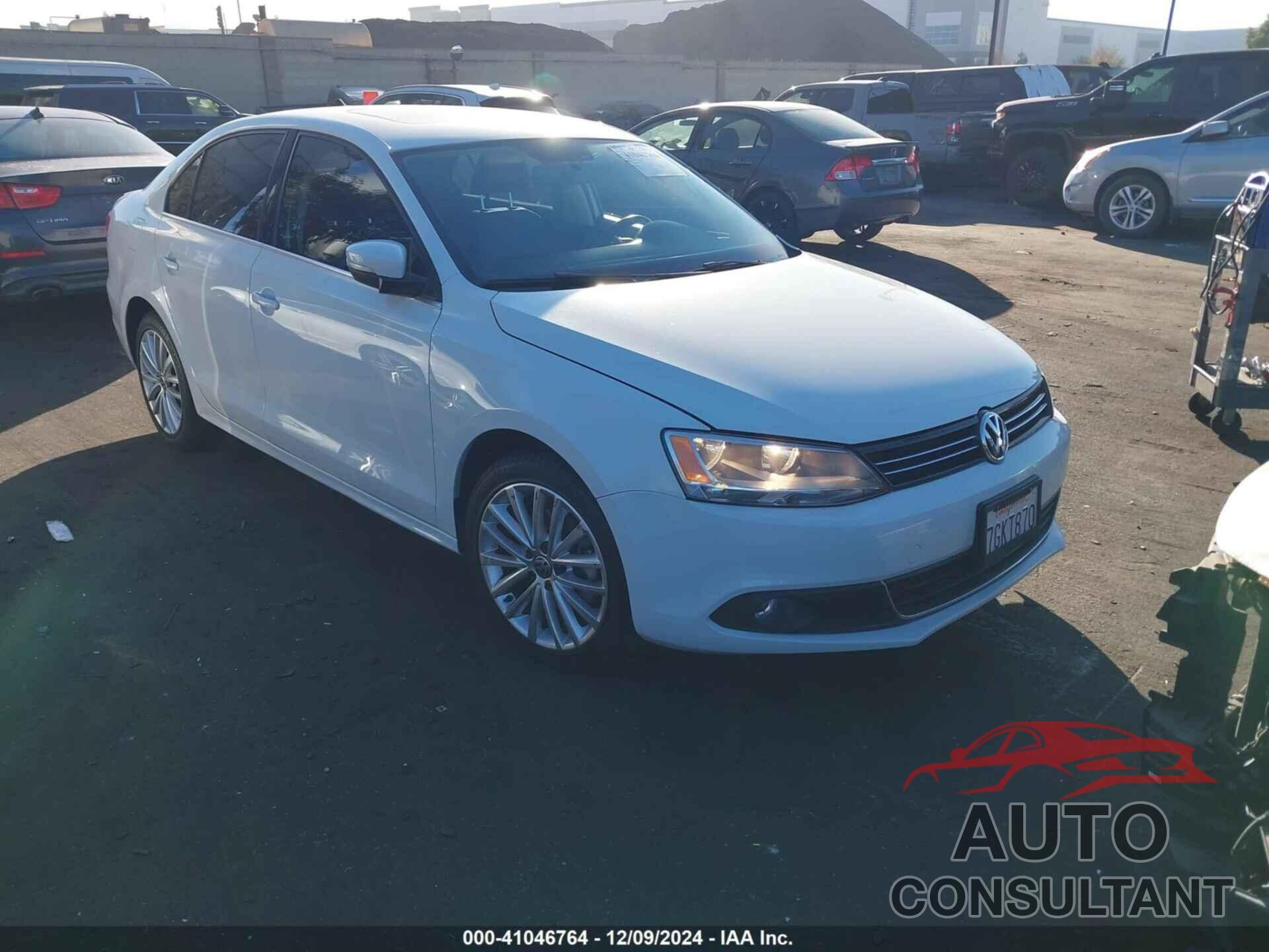 VOLKSWAGEN JETTA 2014 - 3VWL17AJXEM324049