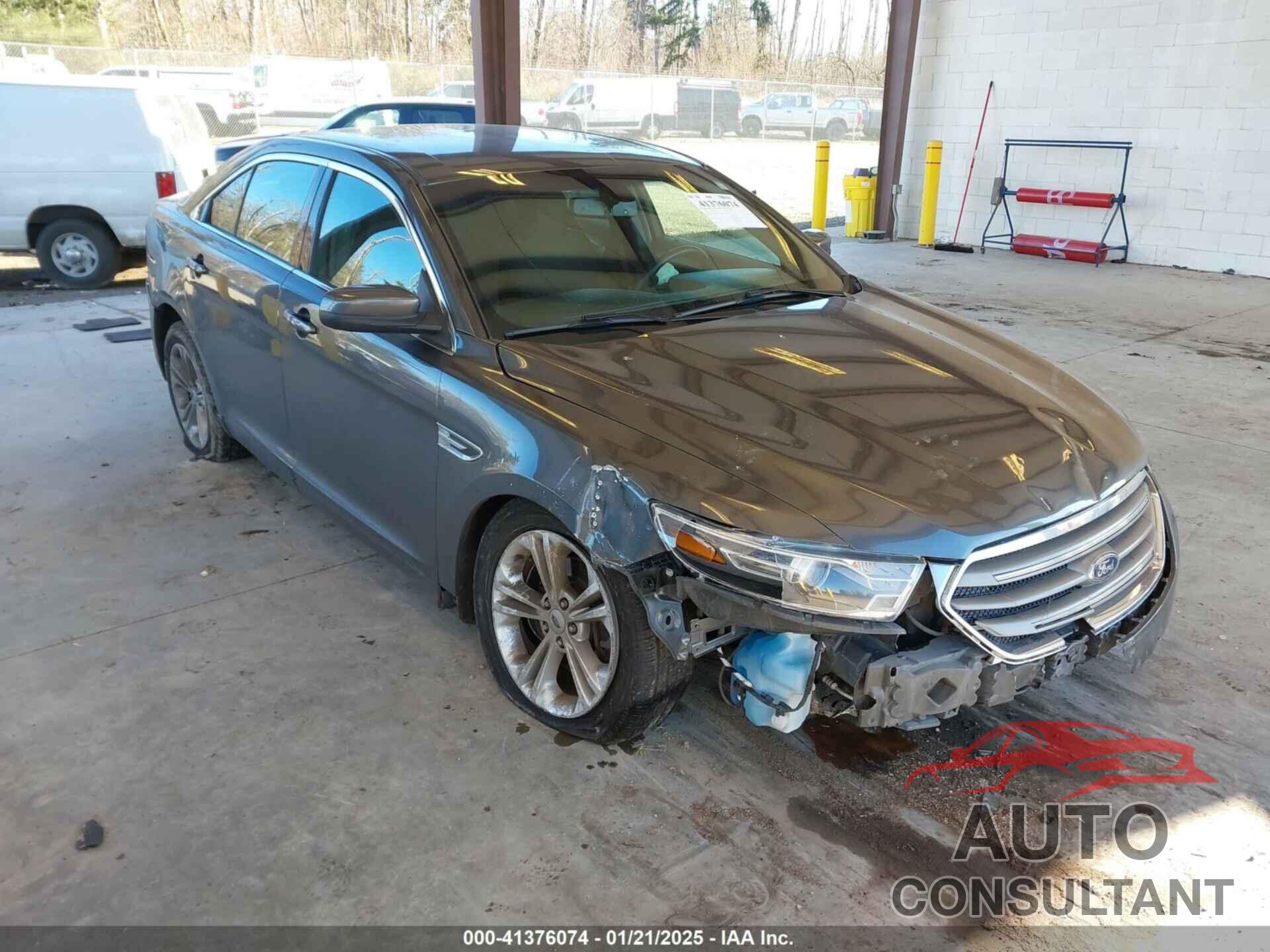 FORD TAURUS 2018 - 1FAHP2H82JG112785