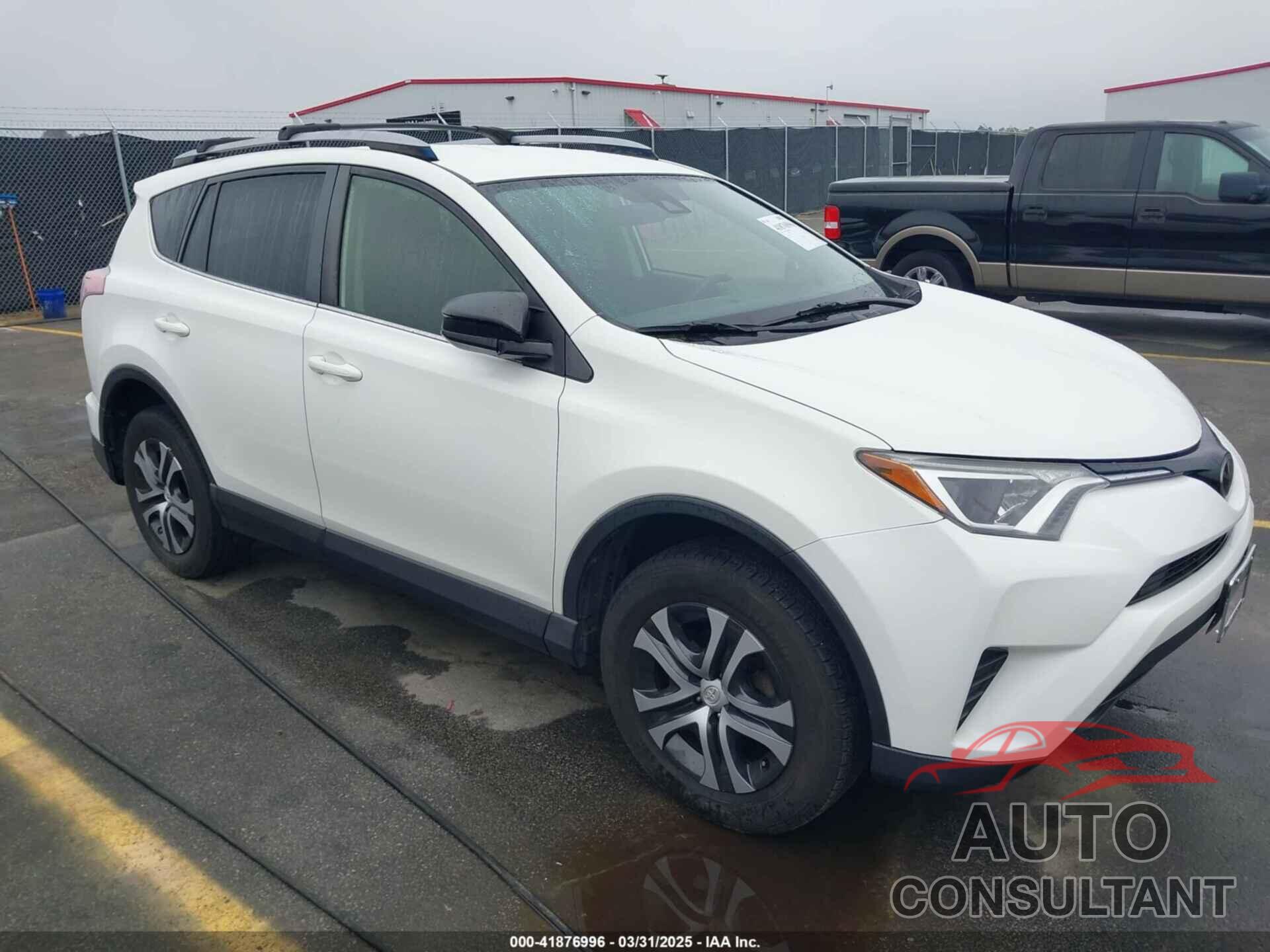 TOYOTA RAV4 2017 - JTMZFREV9HJ704296