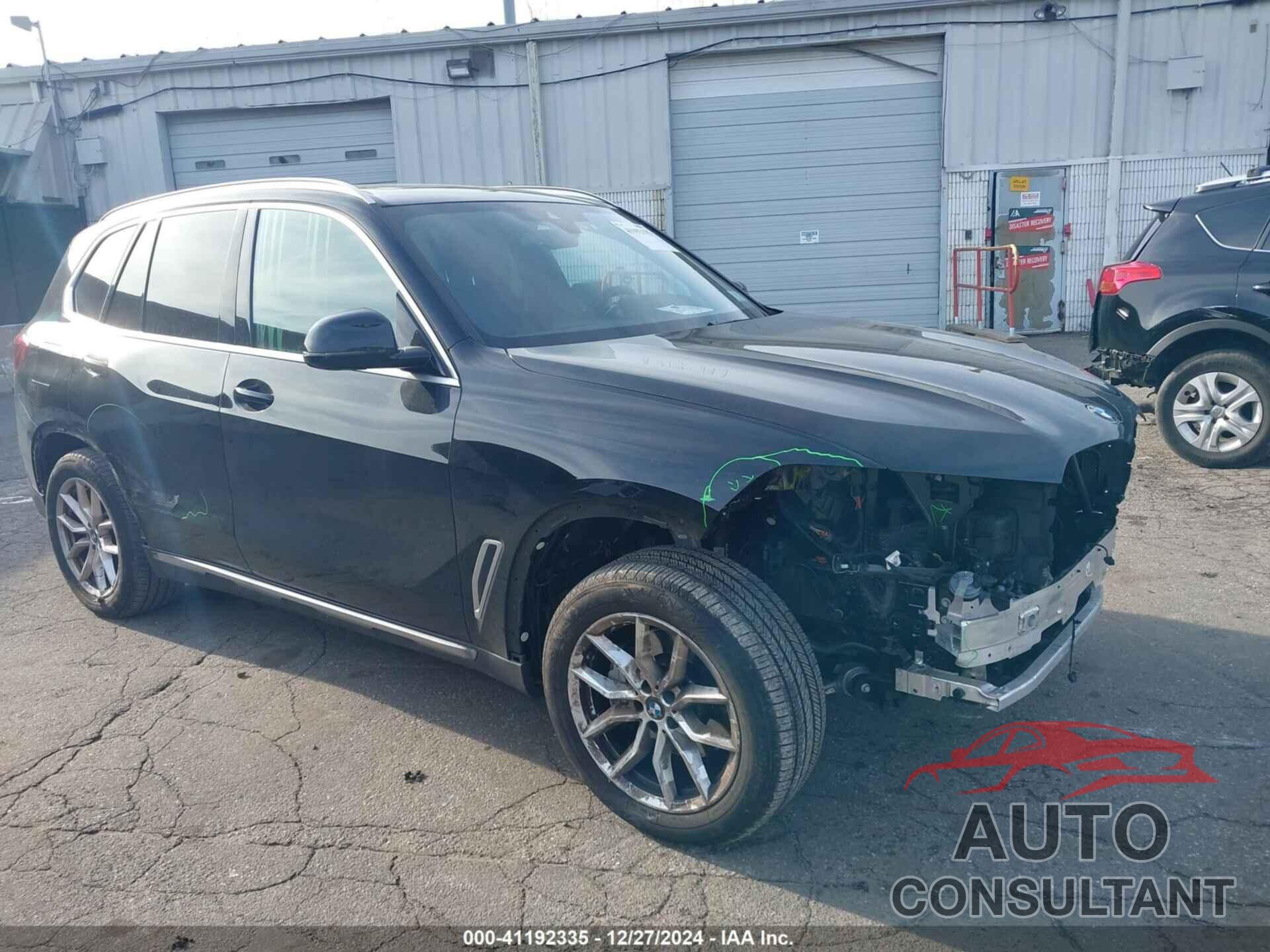 BMW X5 2023 - 5UXCR6C06P9R14677