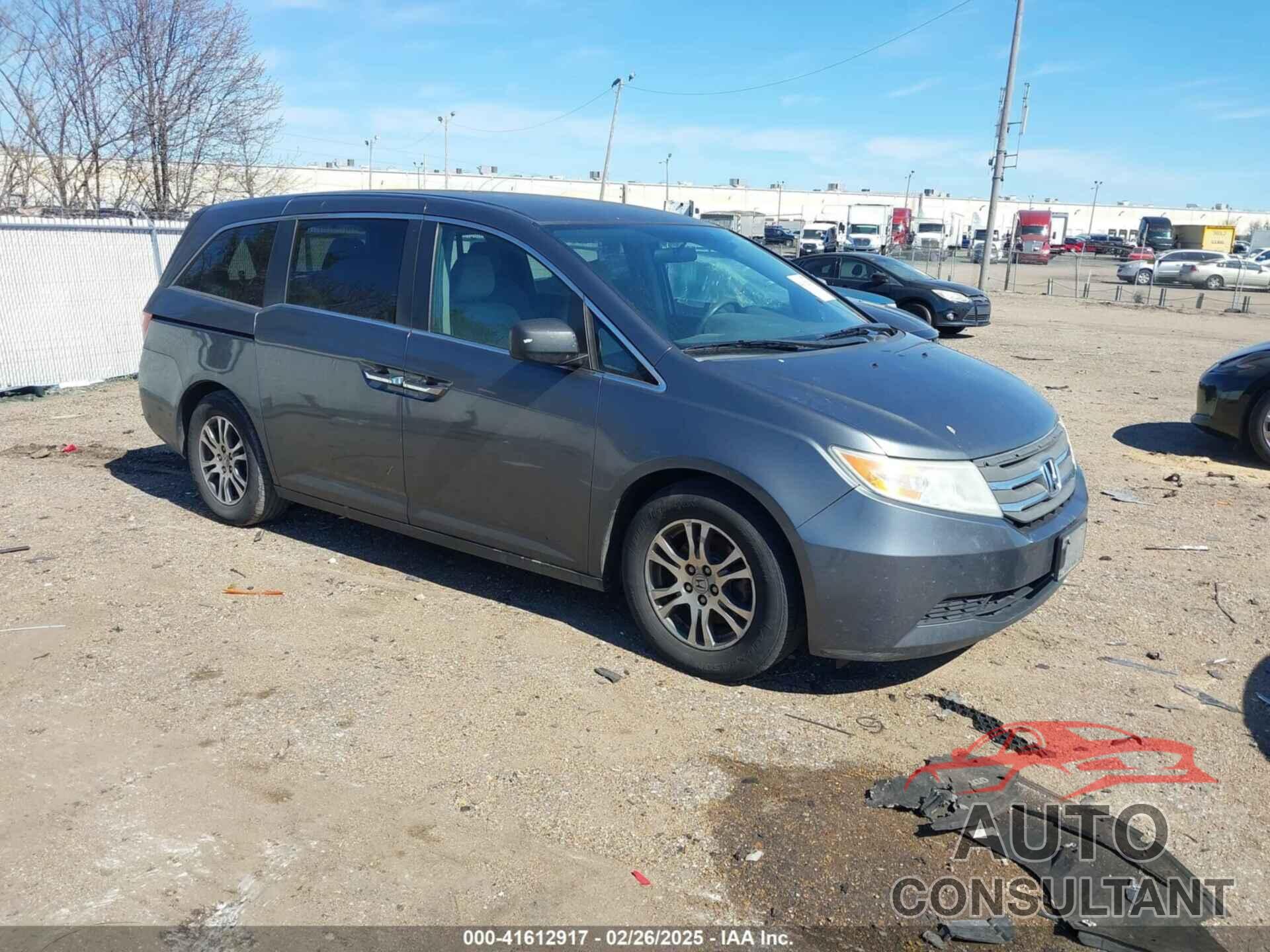 HONDA ODYSSEY 2013 - 5FNRL5H47DB036875