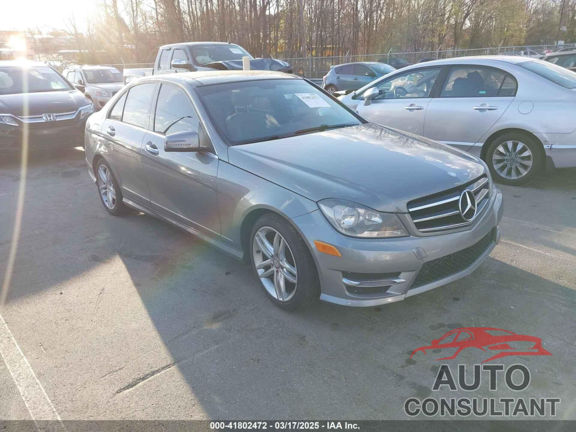 MERCEDES-BENZ C 250 2013 - WDDGF4HBXDR297196