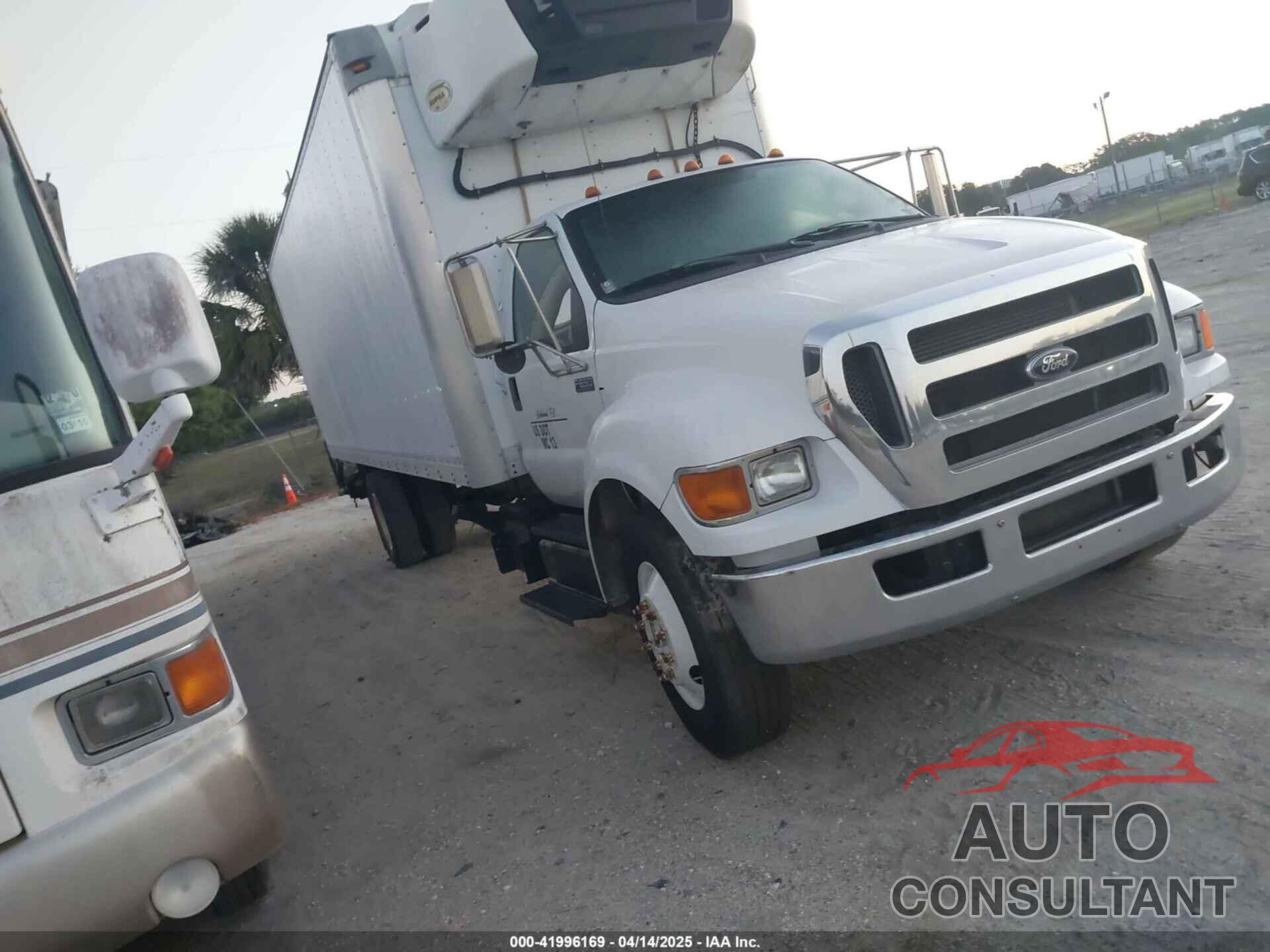 FORD F-650 2013 - 3FRWF6FC6DV781345