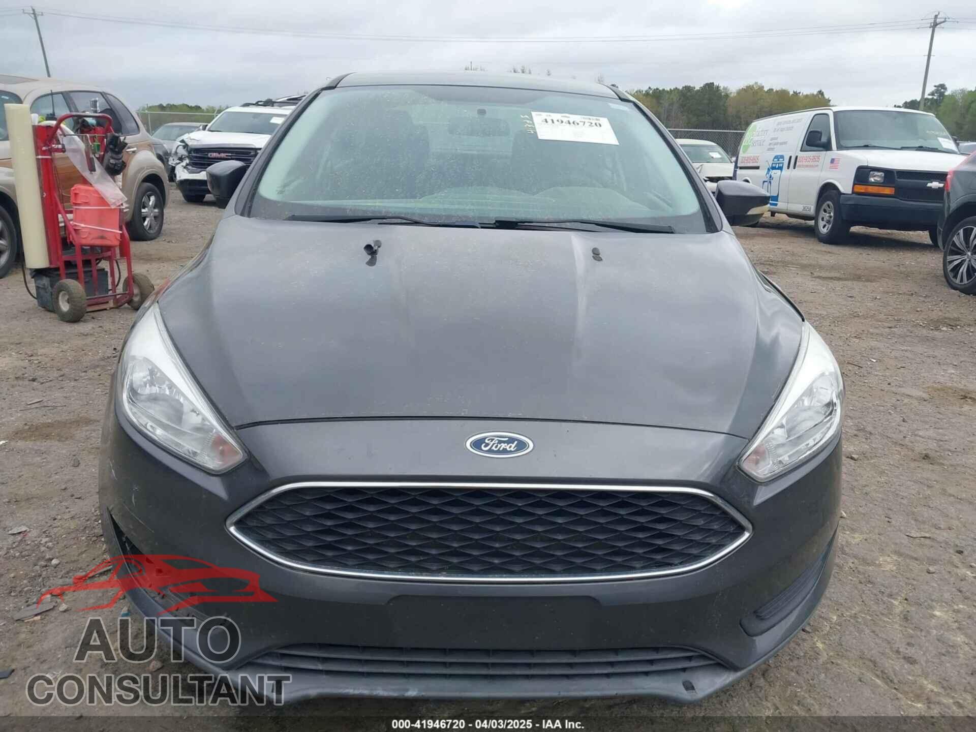 FORD FOCUS 2017 - 1FADP3F23HL277572