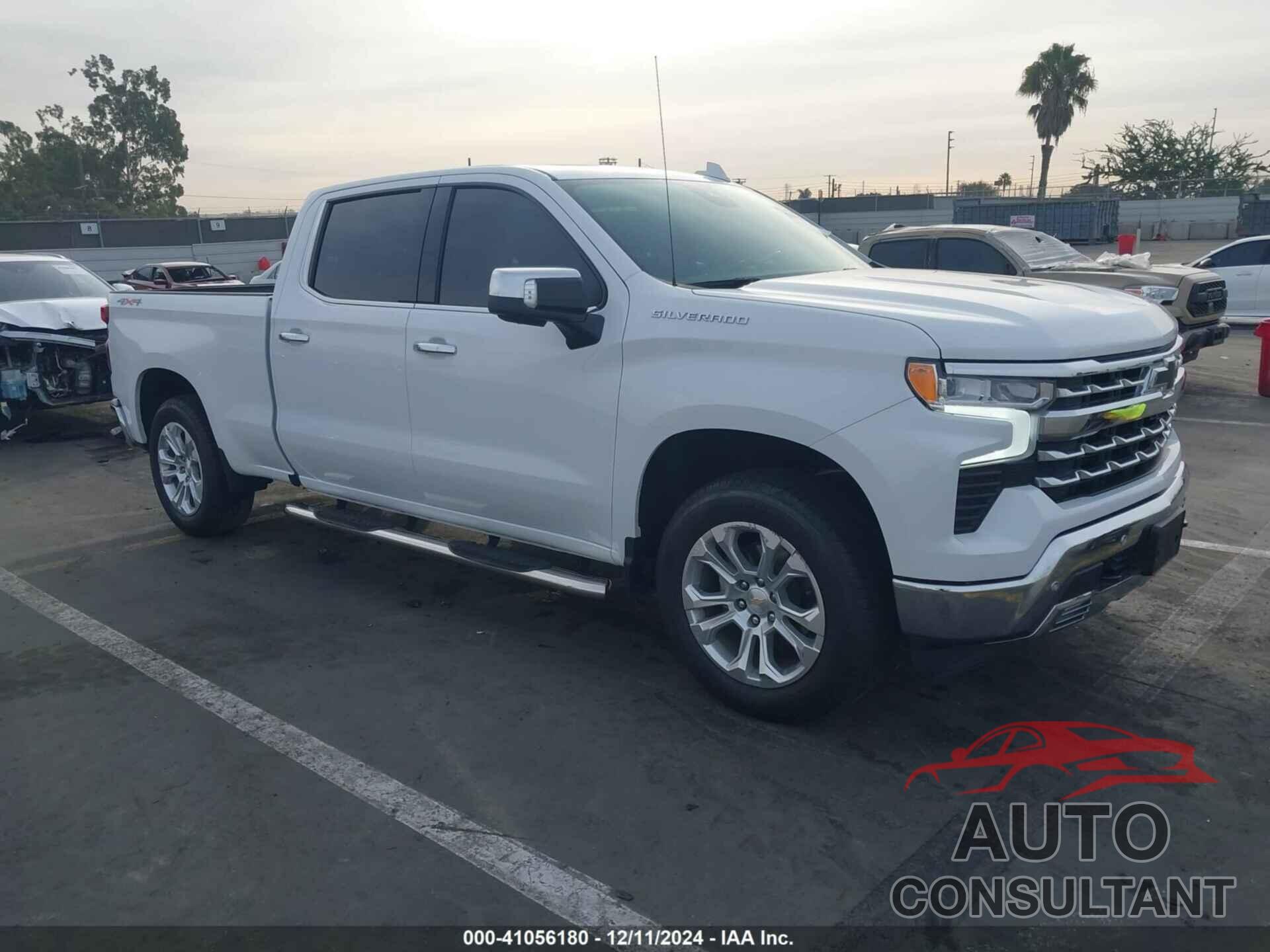 CHEVROLET SILVERADO 1500 2023 - 1GCUDGED7PZ295842