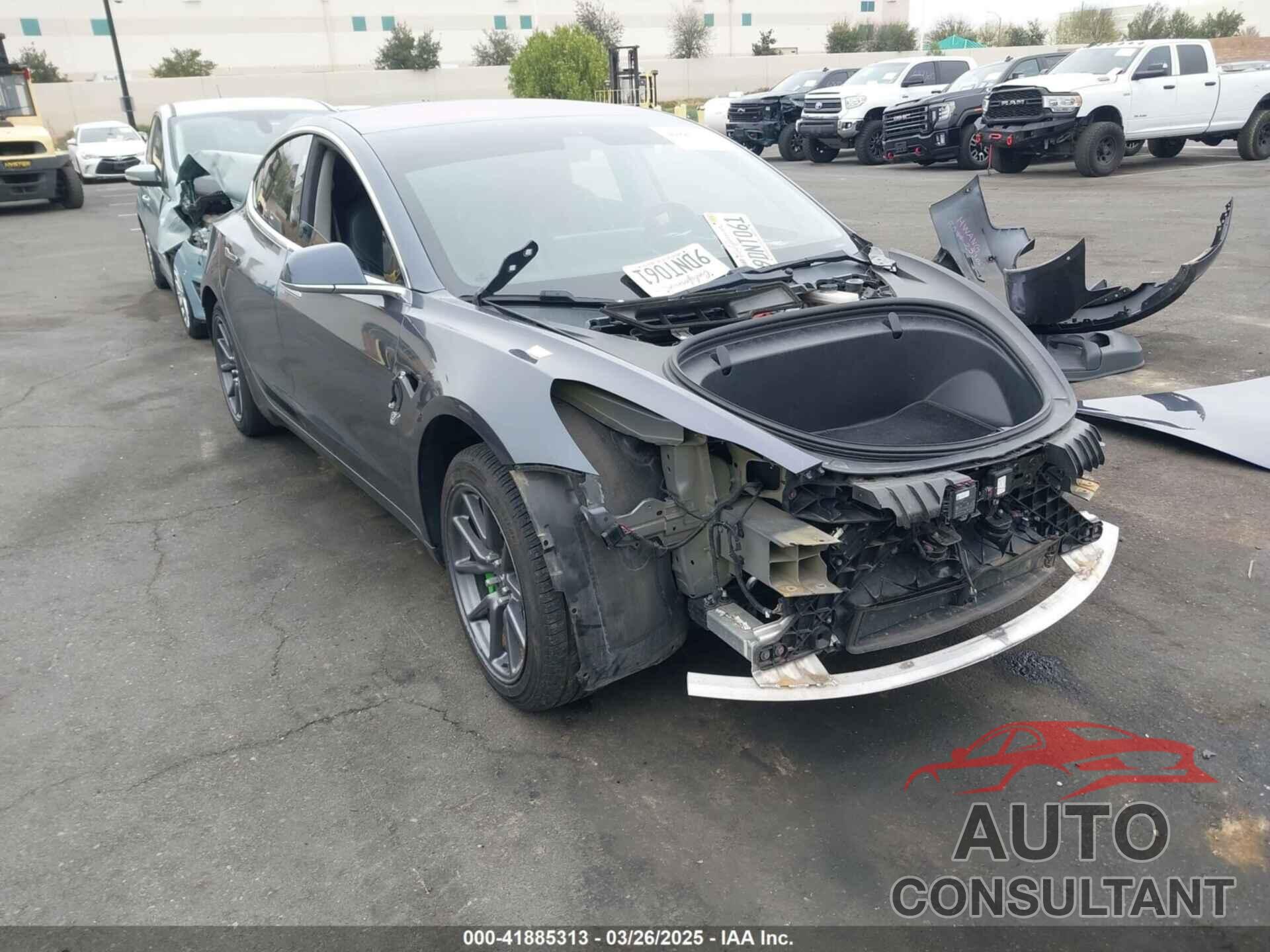 TESLA MODEL 3 2018 - 5YJ3E1EA5JF018986