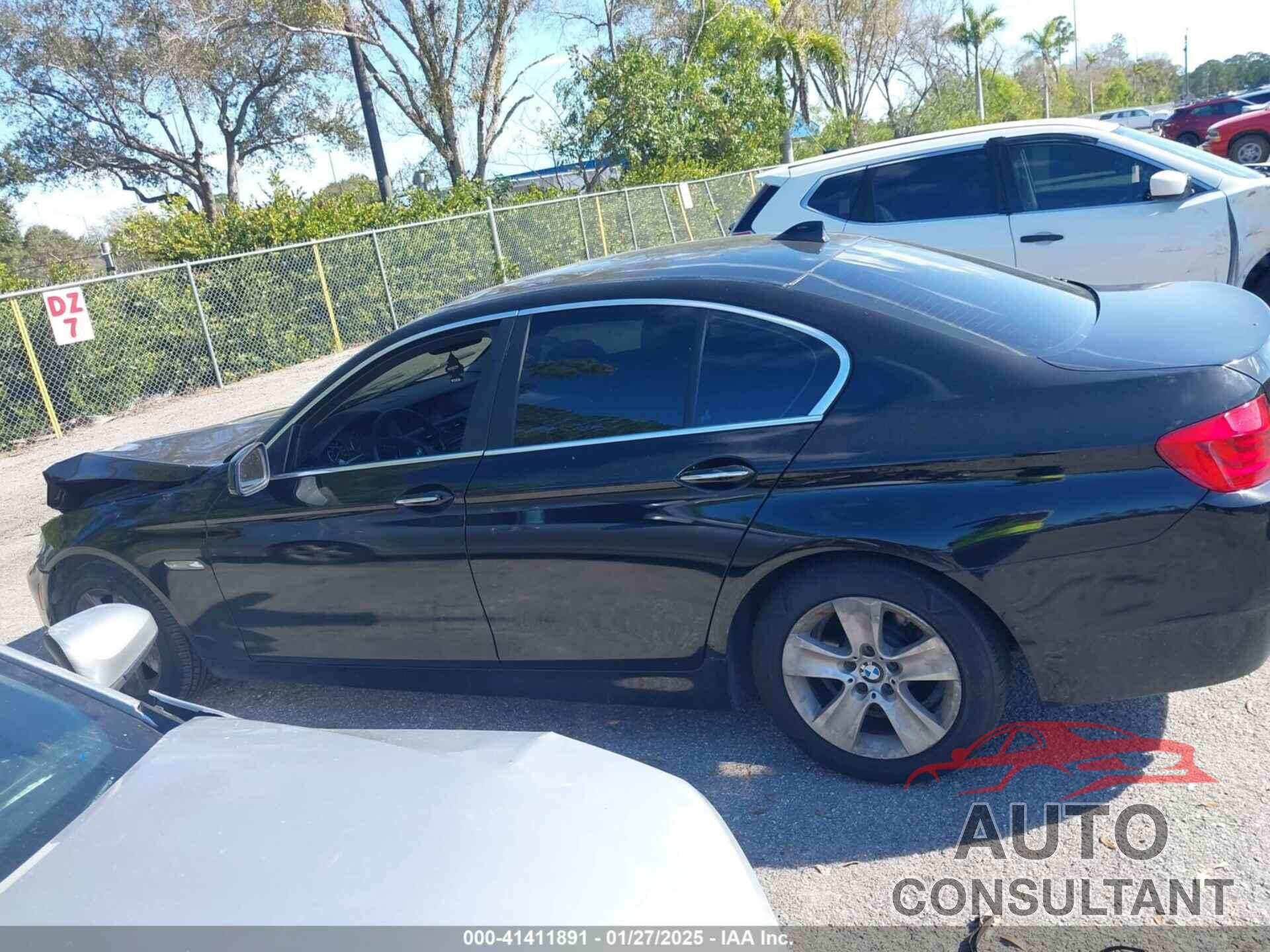 BMW 528I 2012 - WBAXG5C58CDX06402