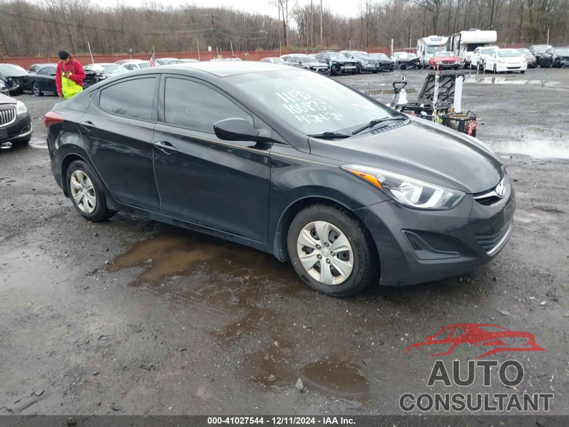 HYUNDAI ELANTRA 2016 - 5NPDH4AEXGH771042