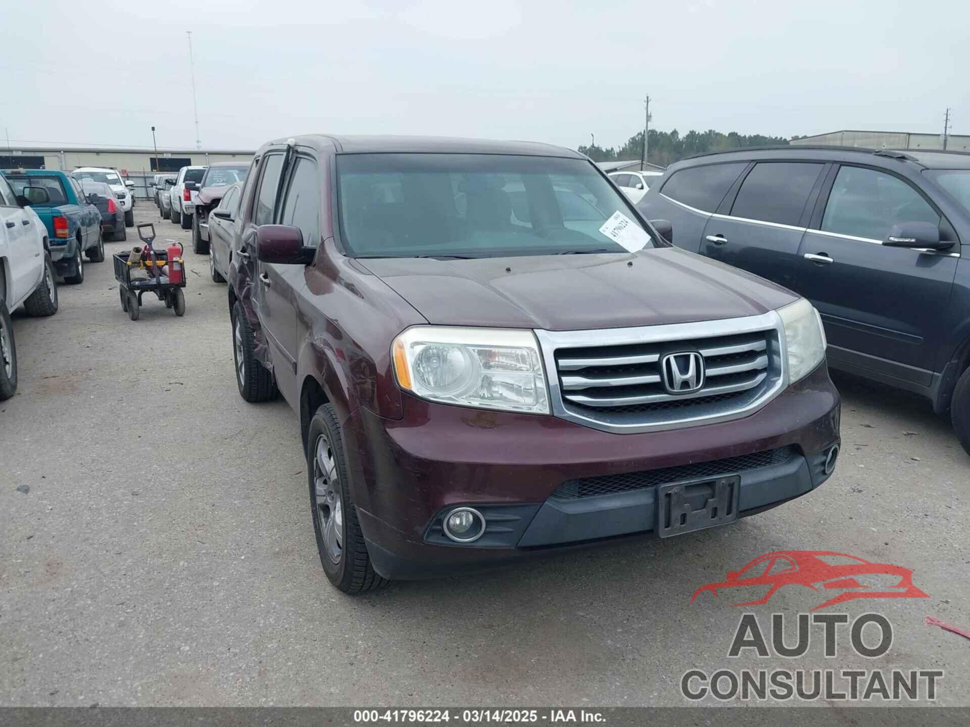 HONDA PILOT 2013 - 5FNYF3H46DB018830