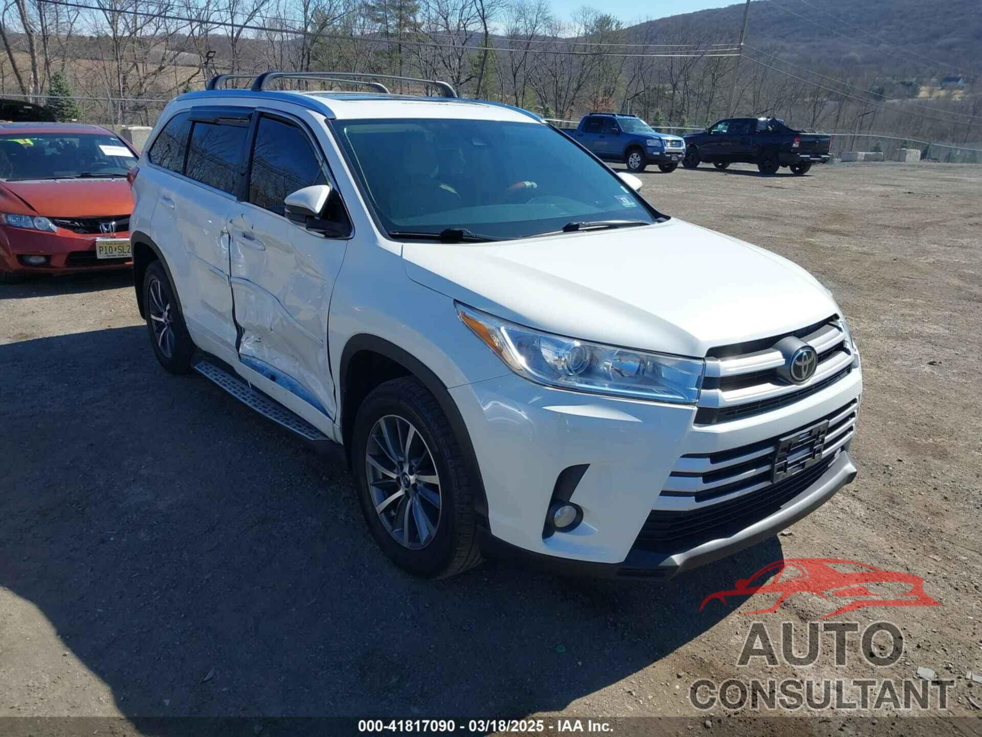 TOYOTA HIGHLANDER 2017 - 5TDJZRFH9HS519911