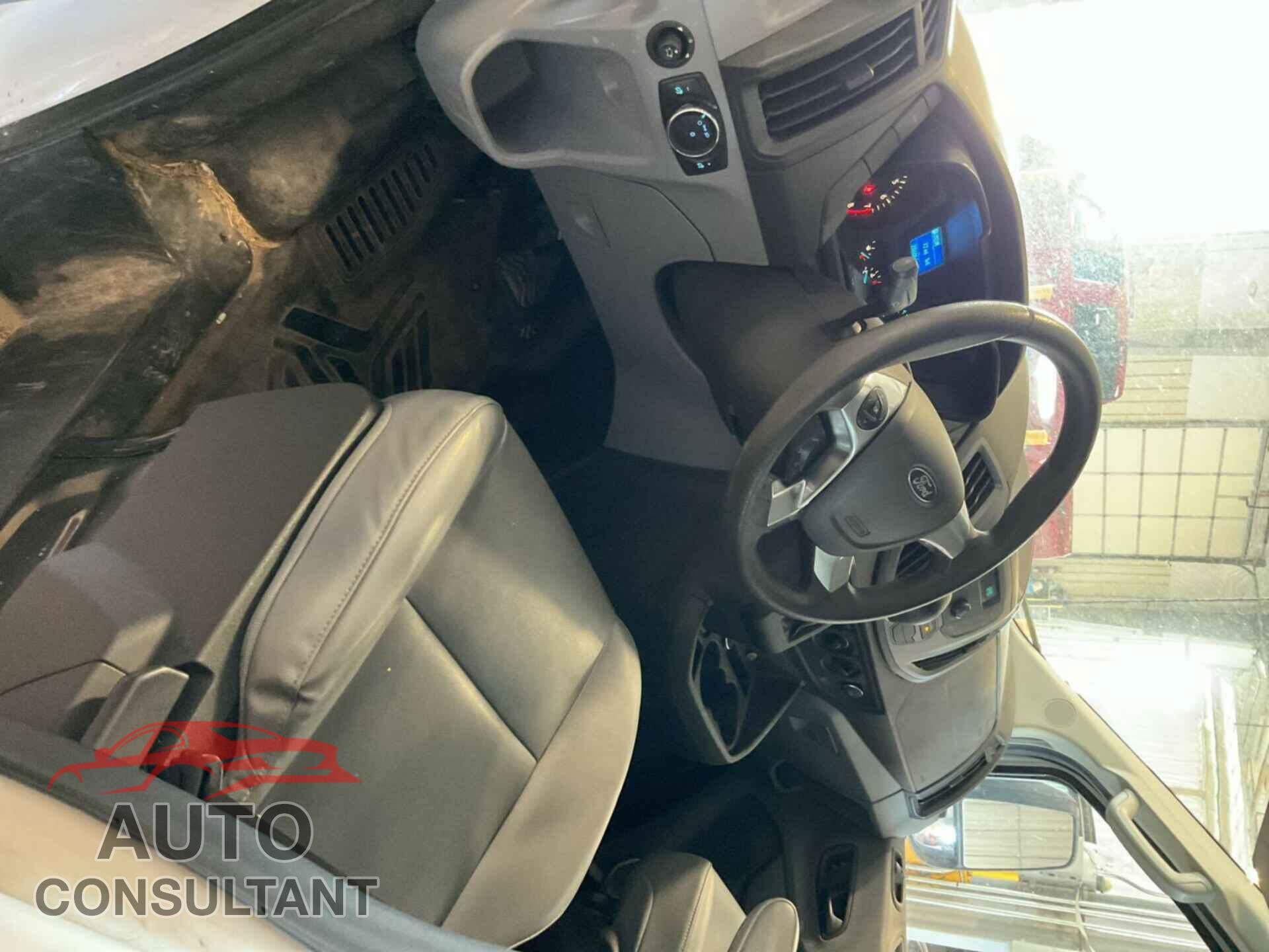 FORD TRANSIT 2015 - 1FTNE1ZM8FKB04302