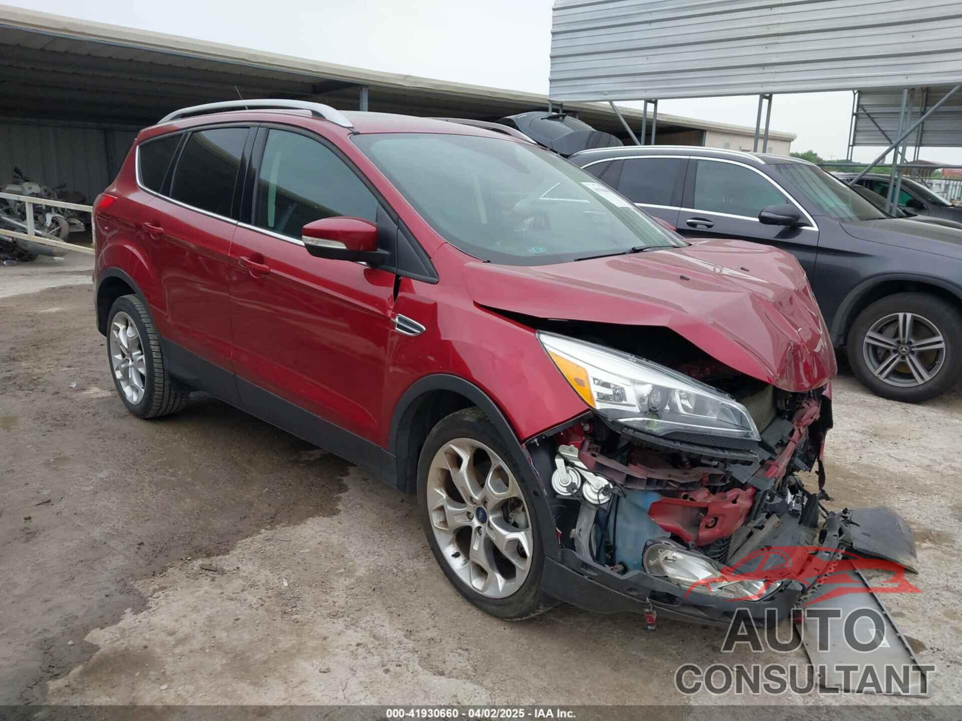 FORD ESCAPE 2015 - 1FMCU0J98FUC07196