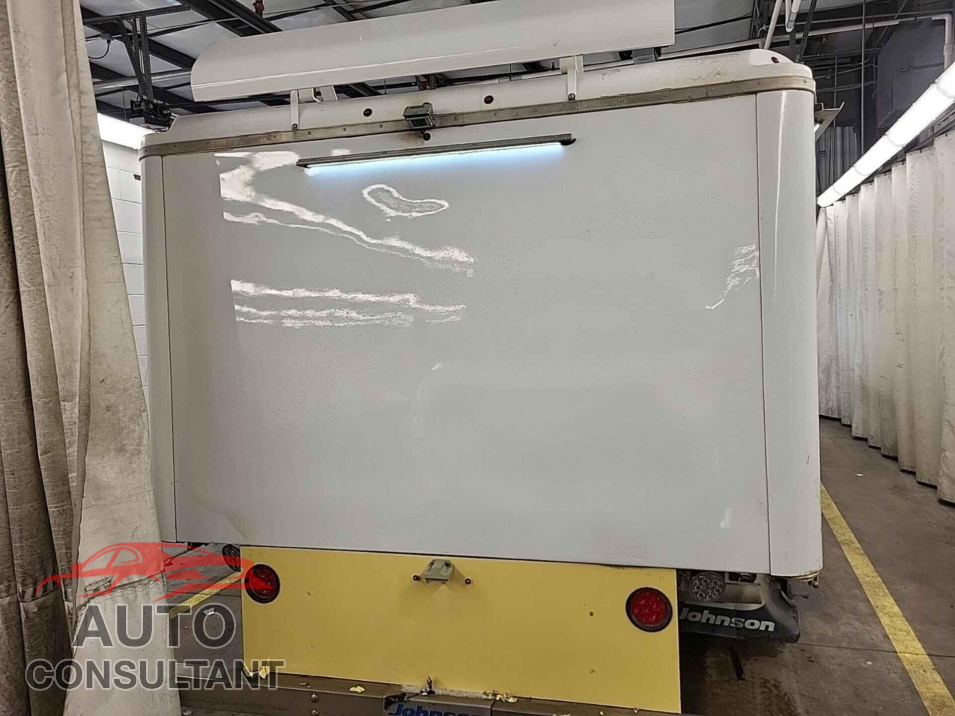 FORD ECONOLINE 2018 - 1FDXE4FS2JDC33304