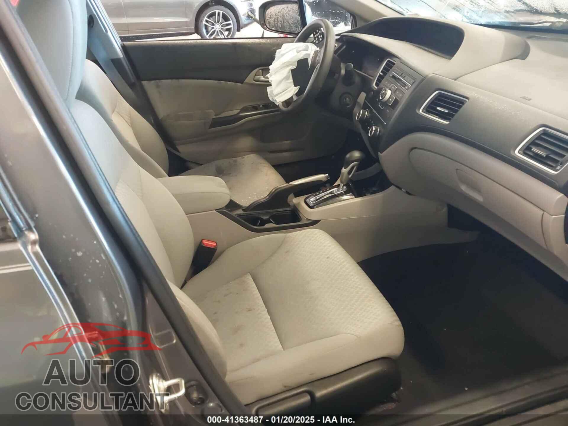 HONDA CIVIC 2015 - 2HGFB2F58FH549065