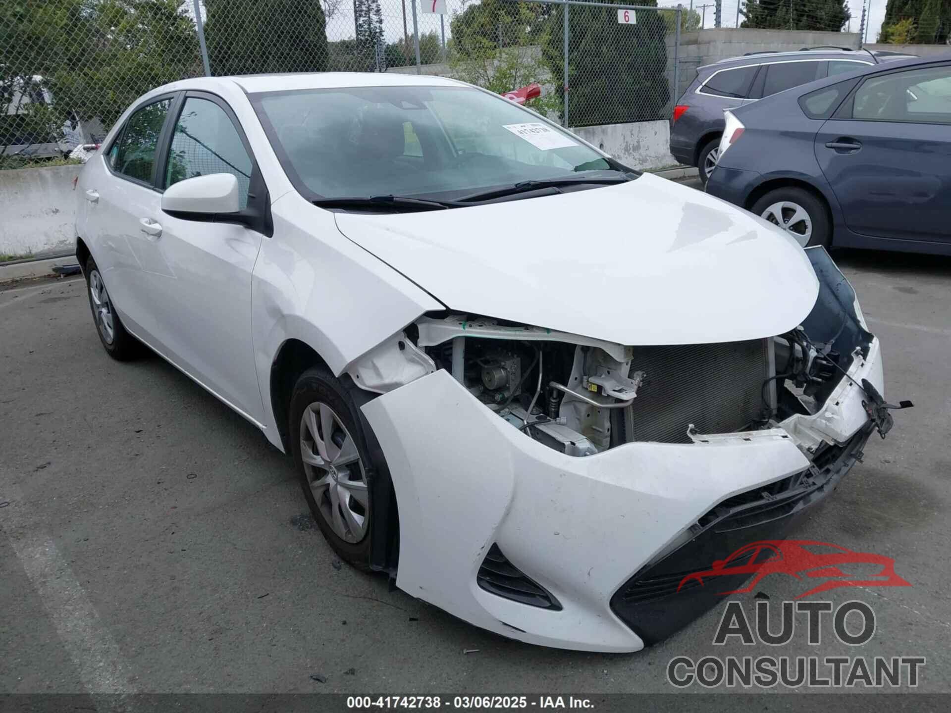 TOYOTA COROLLA 2017 - 5YFBURHE4HP712238